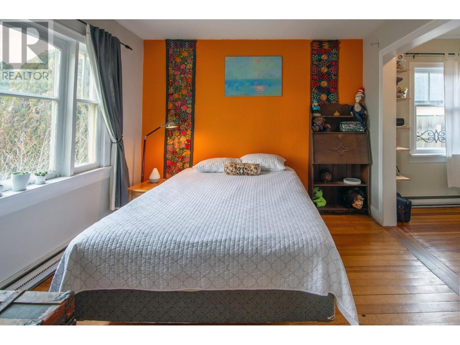 Property at 1233 Ethel Street image 5