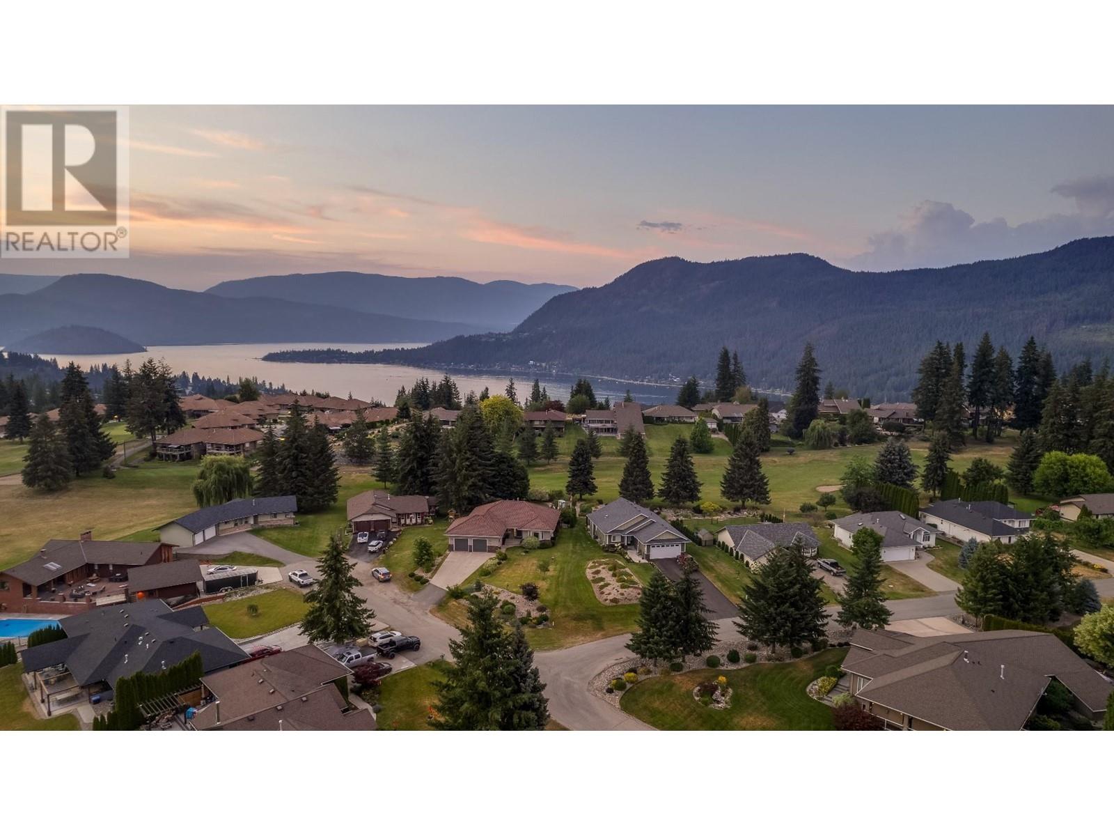 2642 Golf View Place, Blind Bay, British Columbia  V0E 1H2 - Photo 2 - 10336654