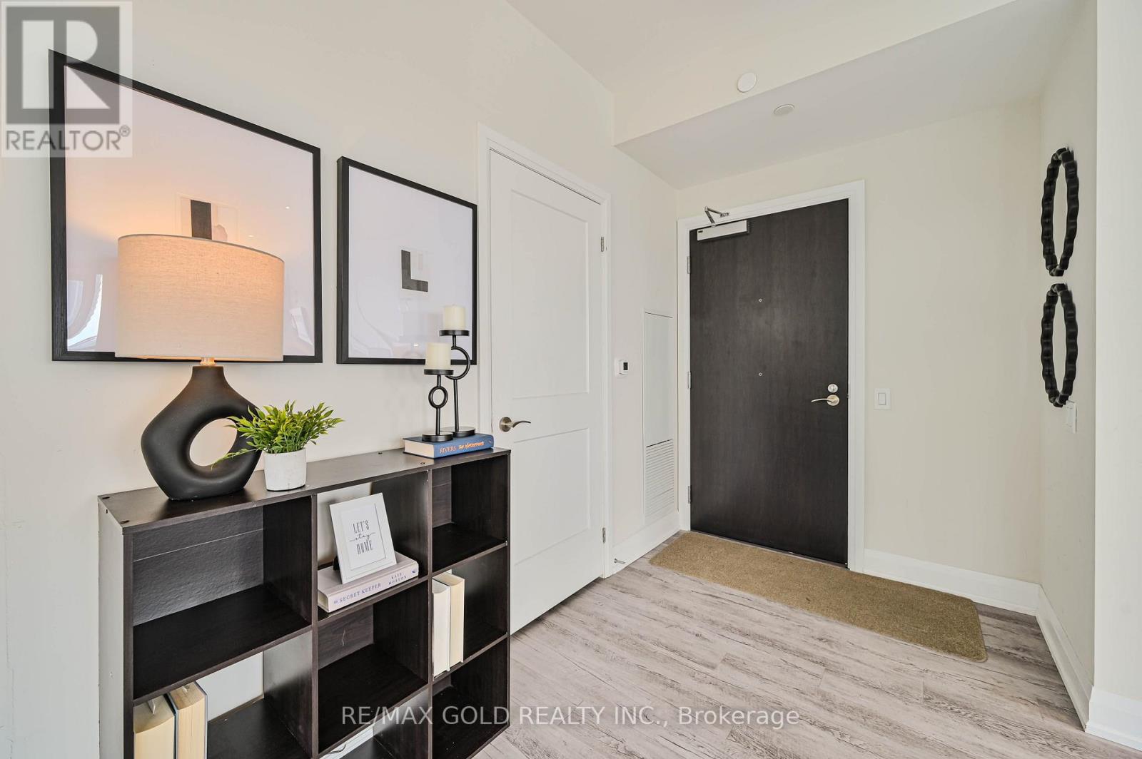 Property at 408 - 15 LYNCH STREET image 5
