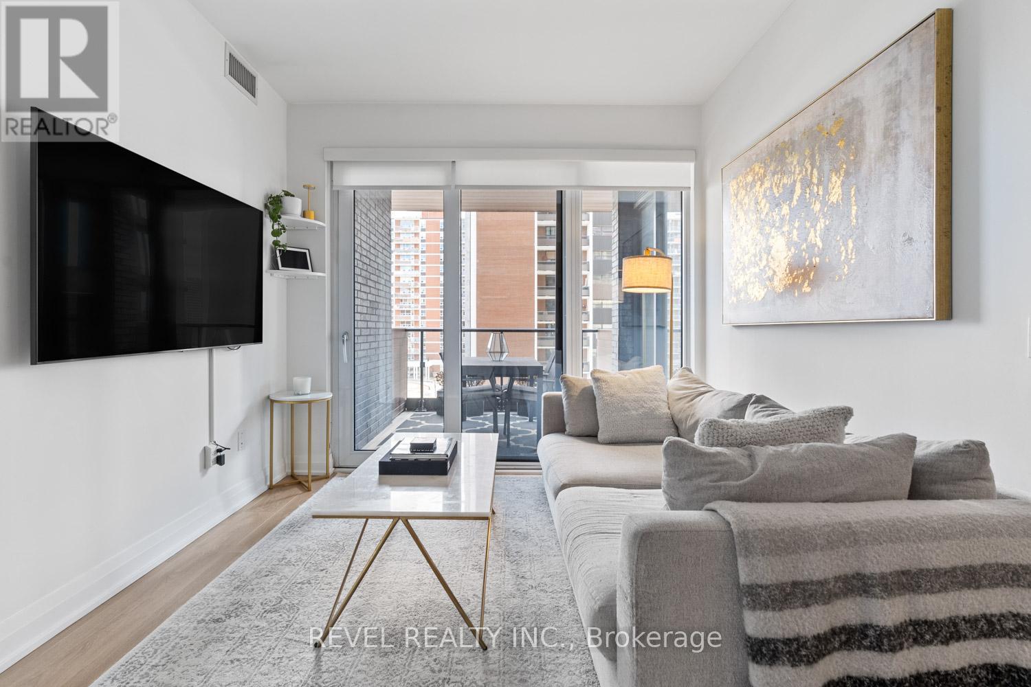 Property at 520 - 21 PARK STREET E image 3