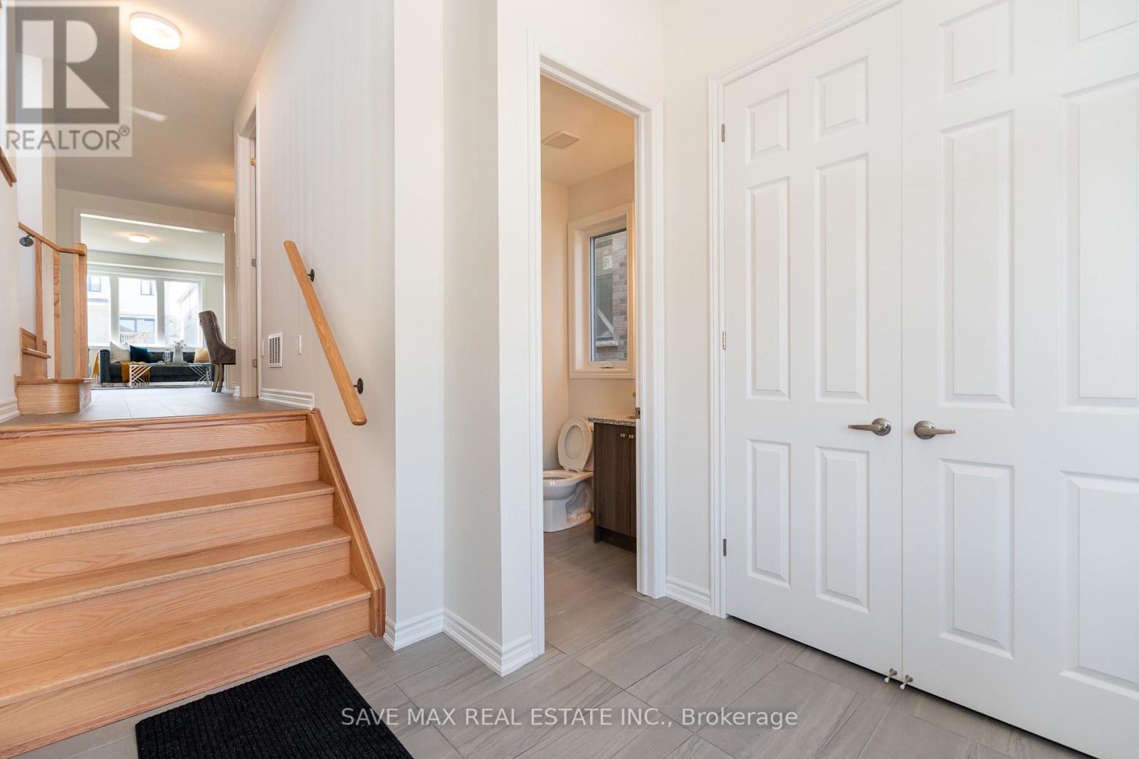 Property at 1077 TRAILSVIEW AVENUE image 5