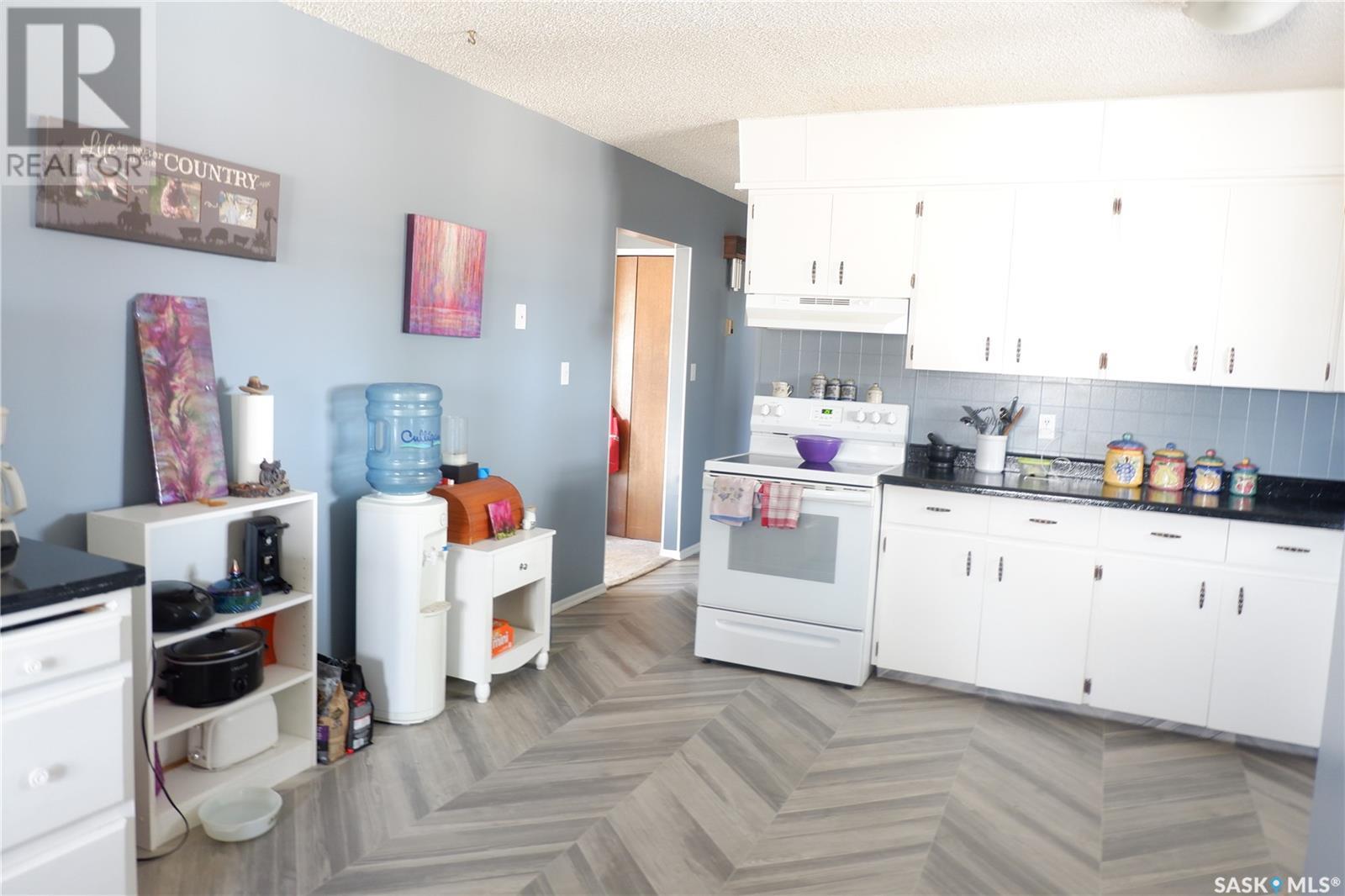 Property at 529 6th AVENUE E image 5