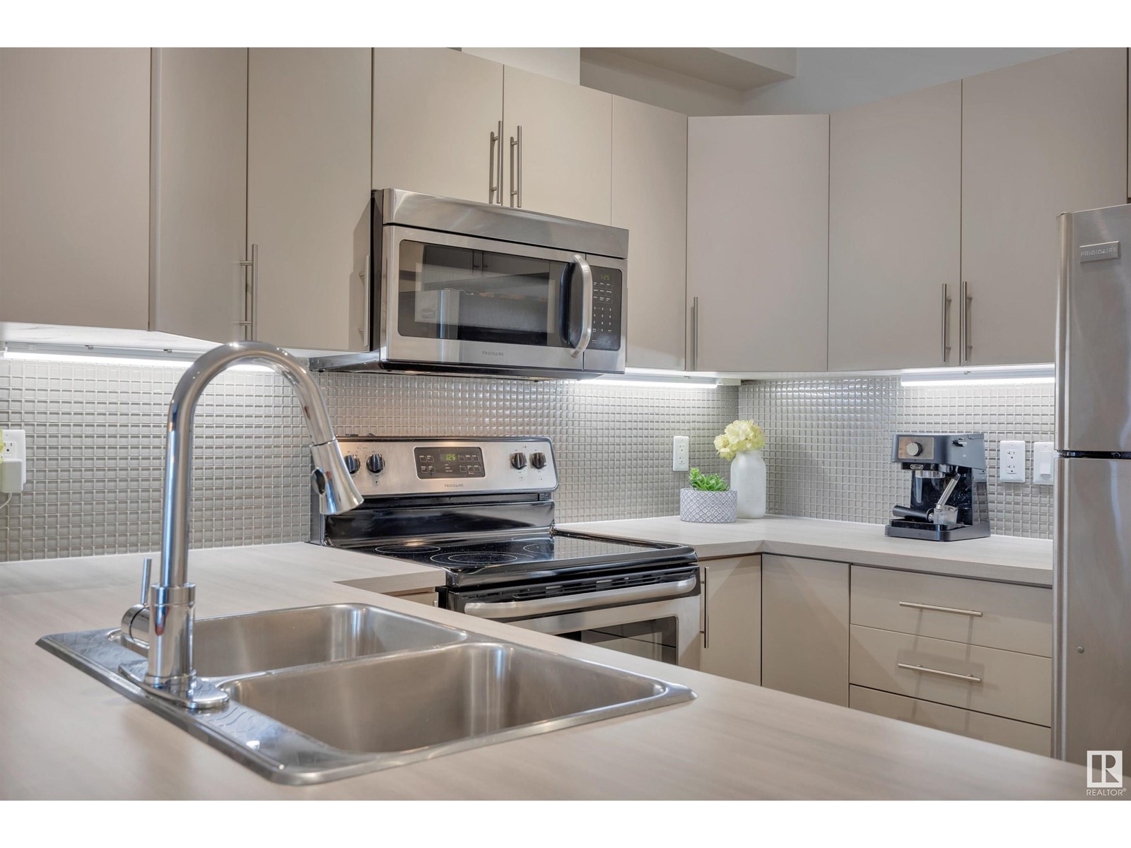 #208 10611 117 St Nw, Edmonton, Alberta  T5H 0G6 - Photo 8 - E4423718