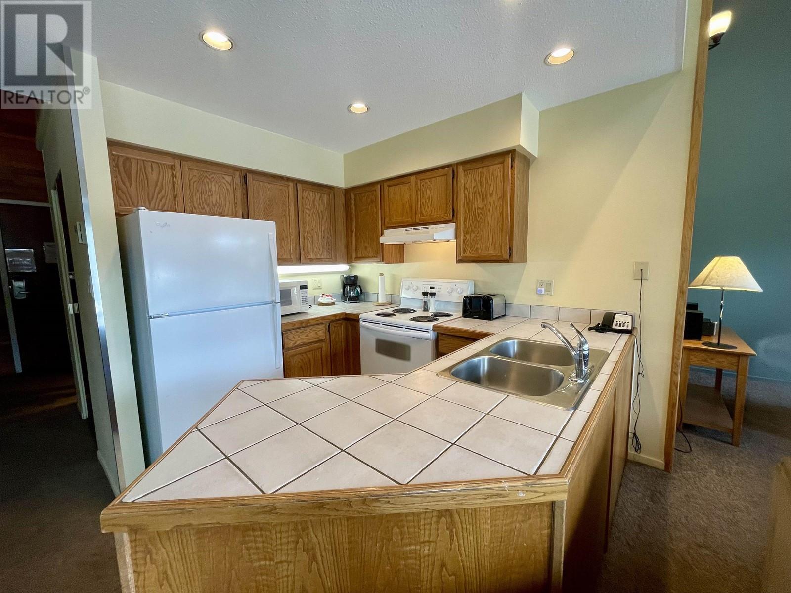 203 Wk8-4321 Village Gate, Whistler, British Columbia  V0N 1B4 - Photo 11 - R2972563