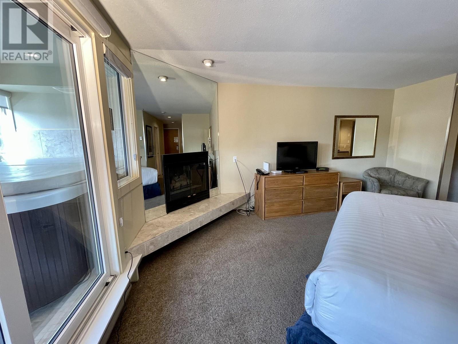 203 Wk8-4321 Village Gate, Whistler, British Columbia  V0N 1B4 - Photo 26 - R2972563