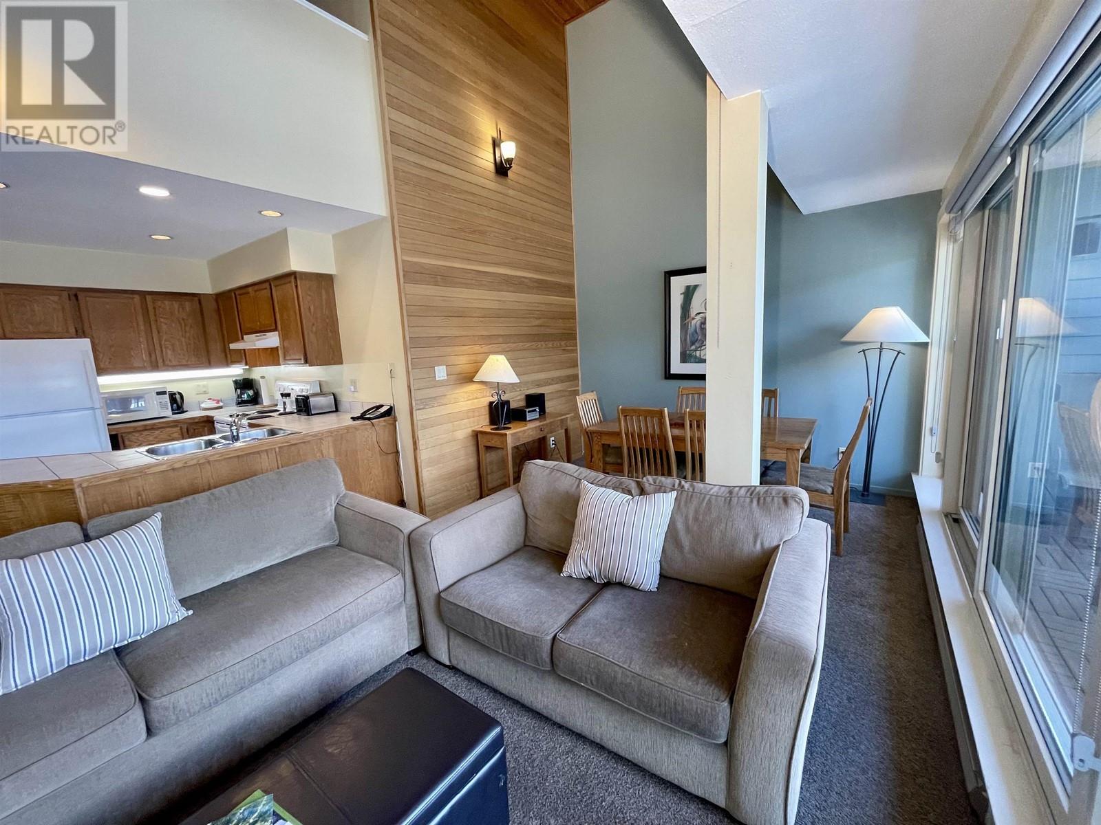 203 Wk8-4321 Village Gate, Whistler, British Columbia  V0N 1B4 - Photo 6 - R2972563