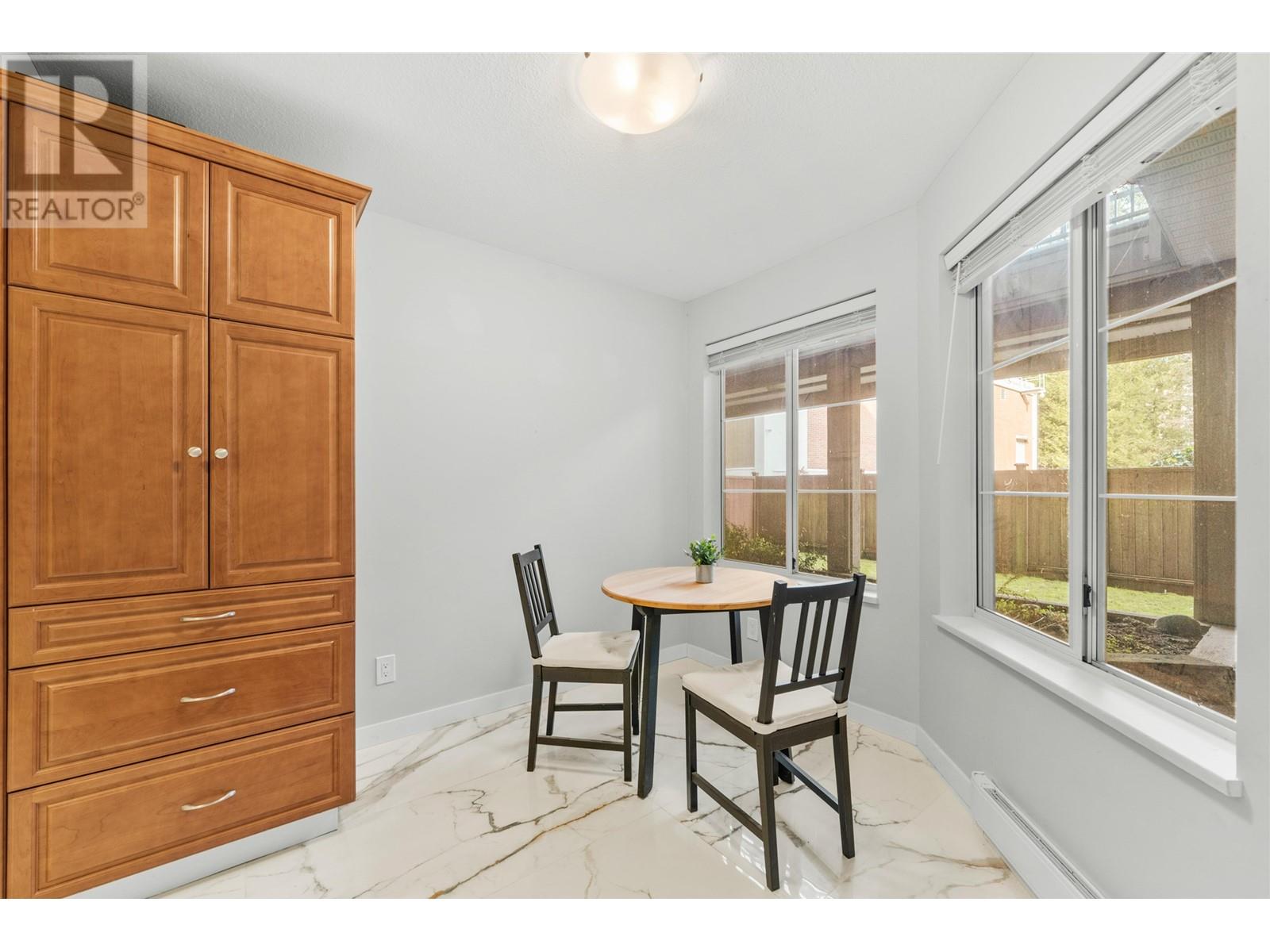 305 1050 Bowron Court, North Vancouver, British Columbia  V7H 2X6 - Photo 11 - R2972587