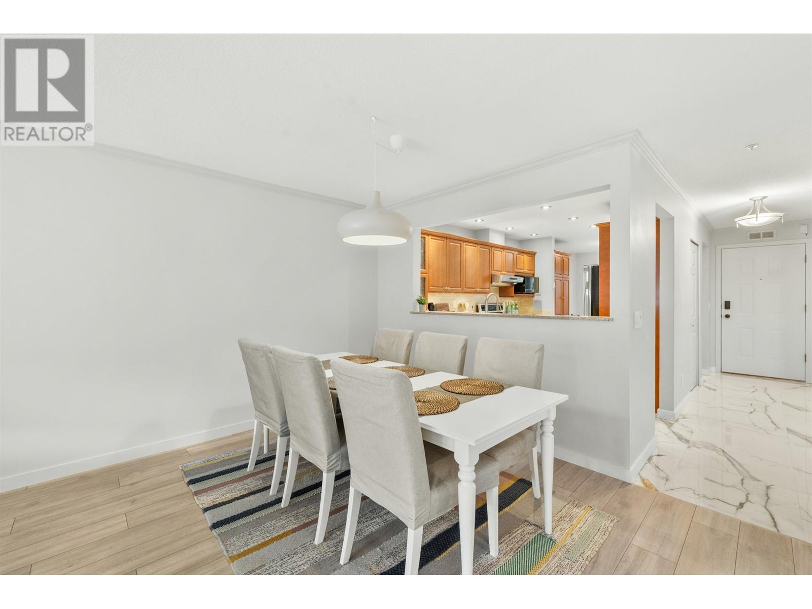 305 1050 Bowron Court, North Vancouver, British Columbia  V7H 2X6 - Photo 13 - R2972587