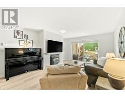 305 1050 BOWRON COURT, North Vancouver, British Columbia