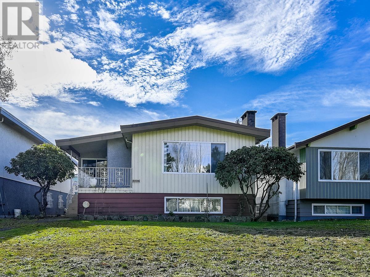 Property at 3226 E 1ST AVENUE image 1