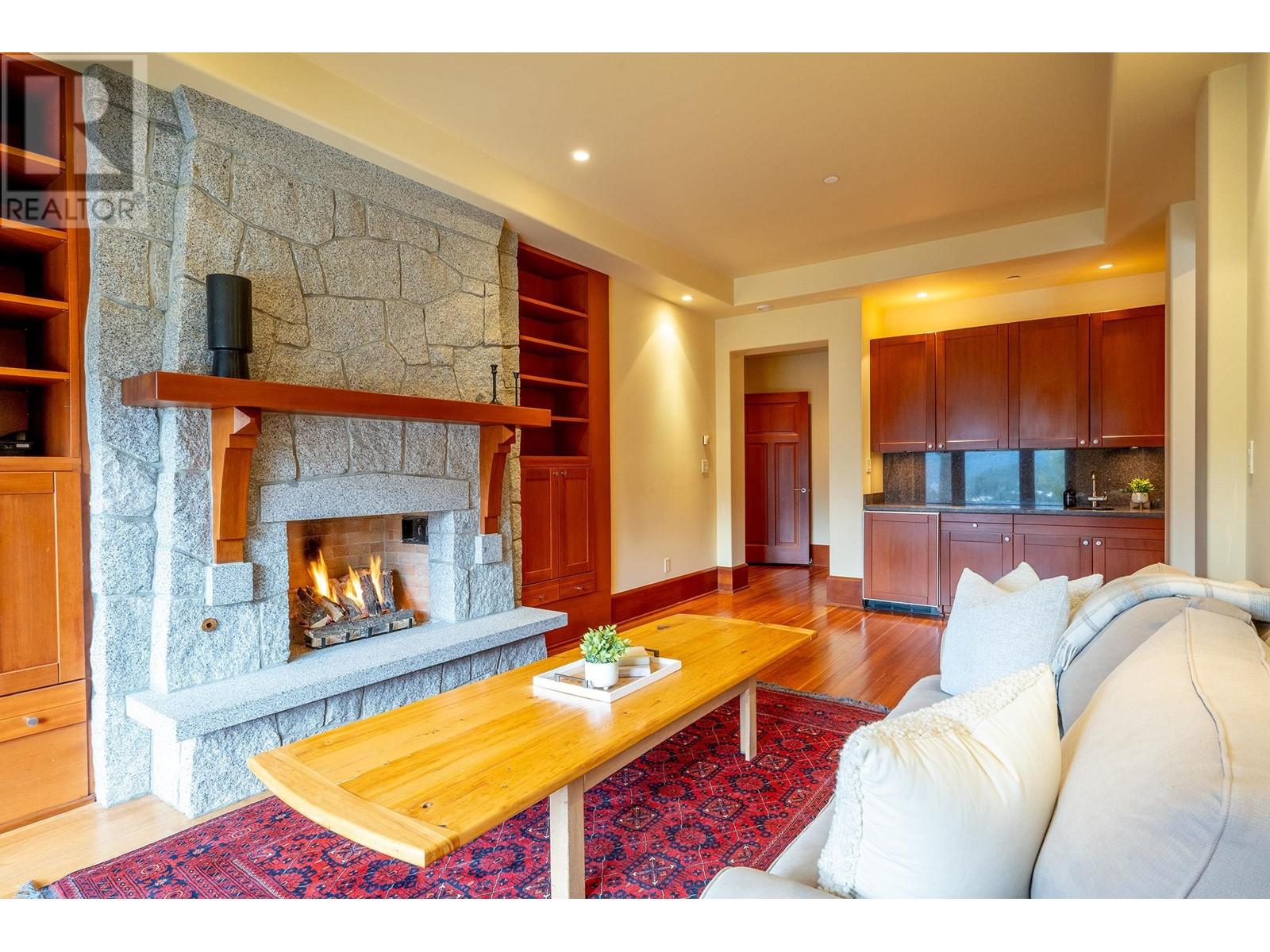 3833 Sunridge Drive, Whistler, British Columbia  V8E 0W1 - Photo 19 - R2972559