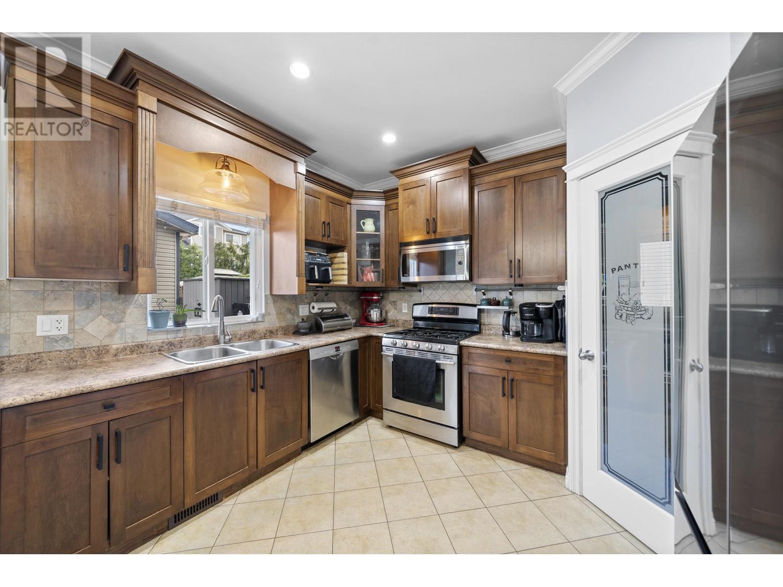 10356 Jackson Road, Maple Ridge, British Columbia  V2W 0A9 - Photo 8 - R2972567