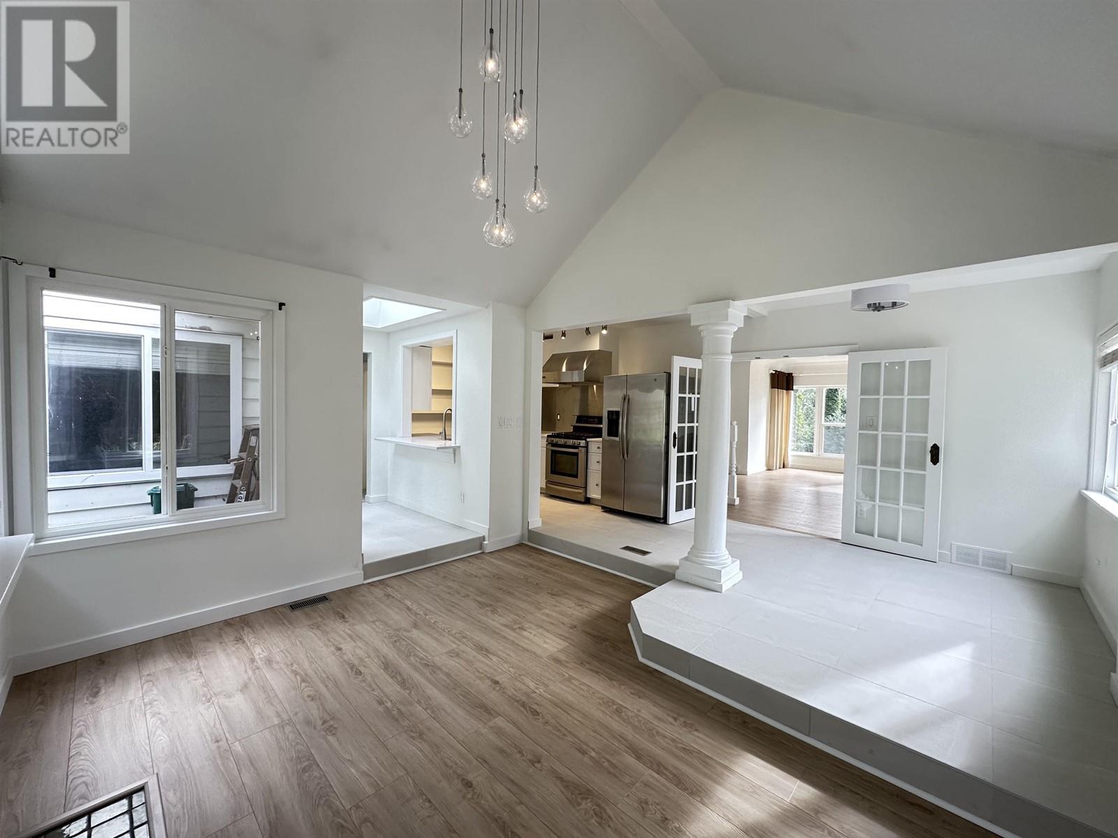 4043 Rose Crescent, West Vancouver, British Columbia  V7V 2N6 - Photo 6 - R2972593