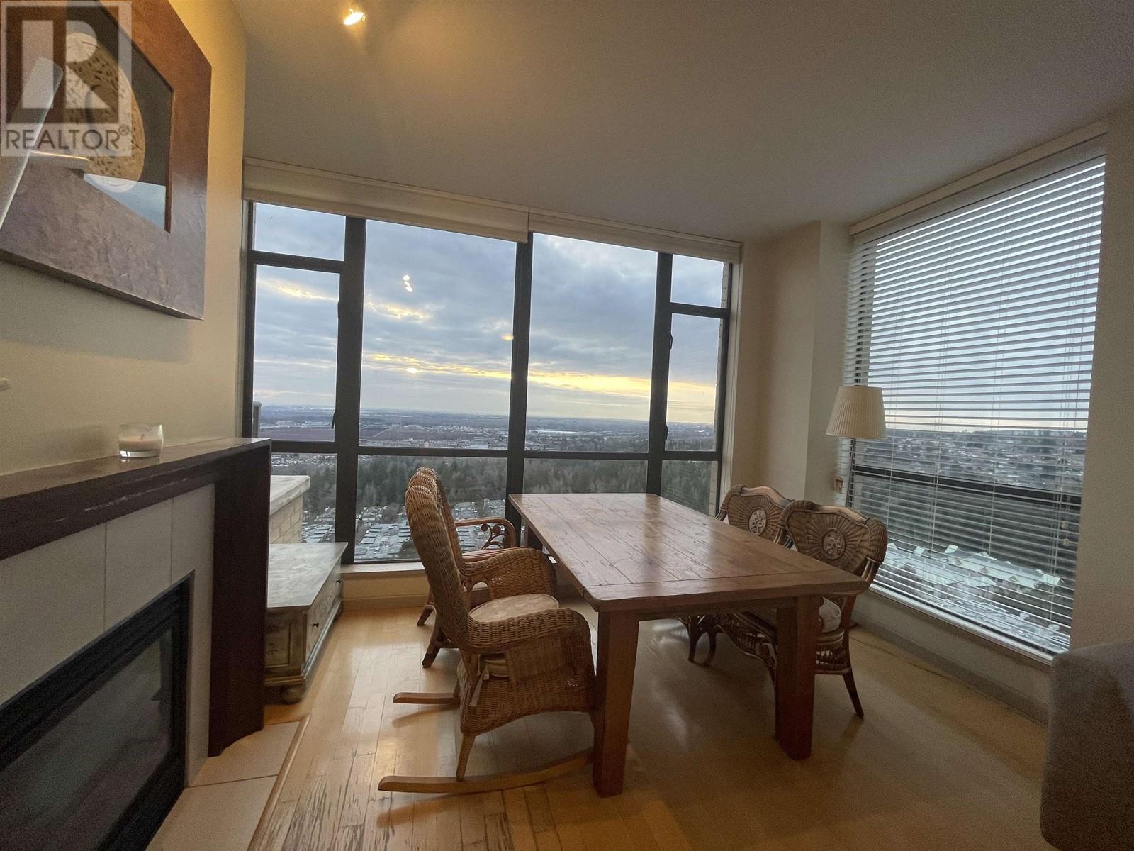 Listing Picture 9 of 33 : 2102 7388 SANDBORNE AVENUE, Burnaby / 本拿比 - 魯藝地產 Yvonne Lu Group - MLS Medallion Club Member