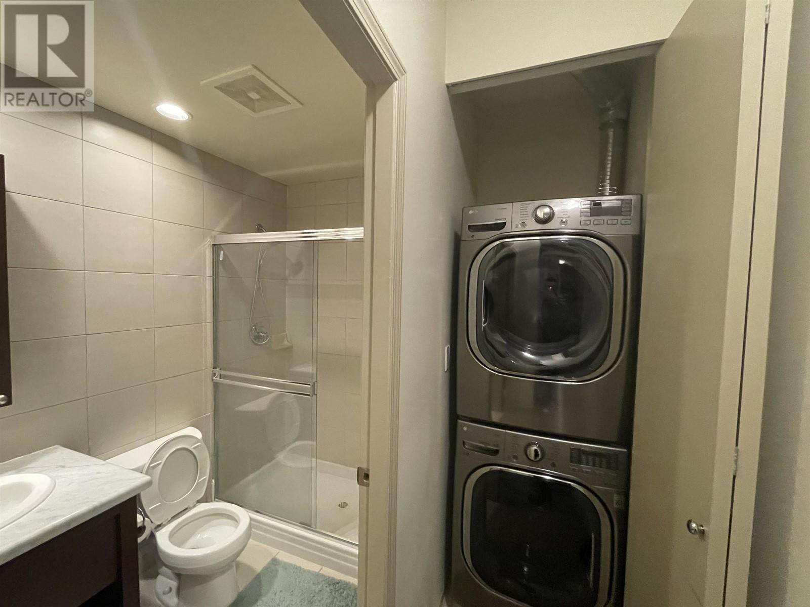 Listing Picture 15 of 33 : 2102 7388 SANDBORNE AVENUE, Burnaby / 本拿比 - 魯藝地產 Yvonne Lu Group - MLS Medallion Club Member