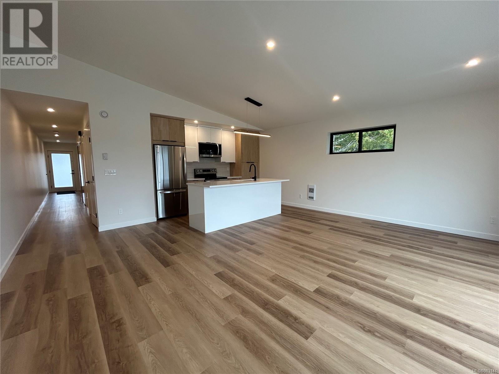 201 1683 Larch Rd, Ucluelet, British Columbia  V0R 3A0 - Photo 7 - 983141