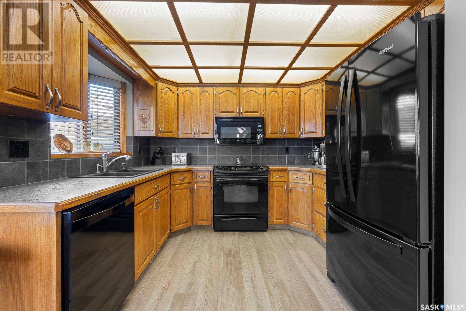 3328 Gloucester Bay, Regina, Saskatchewan  S4V 2T9 - Photo 15 - SK996909