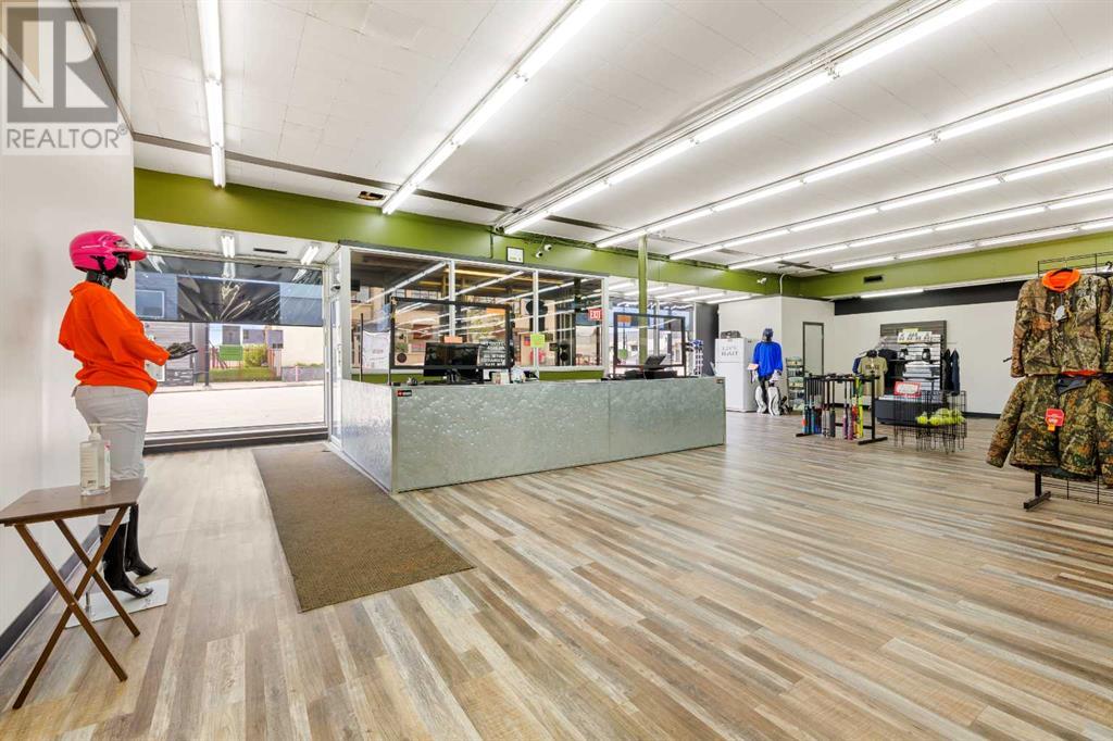 Main Floor, 419 50 Street, edson, Alberta
