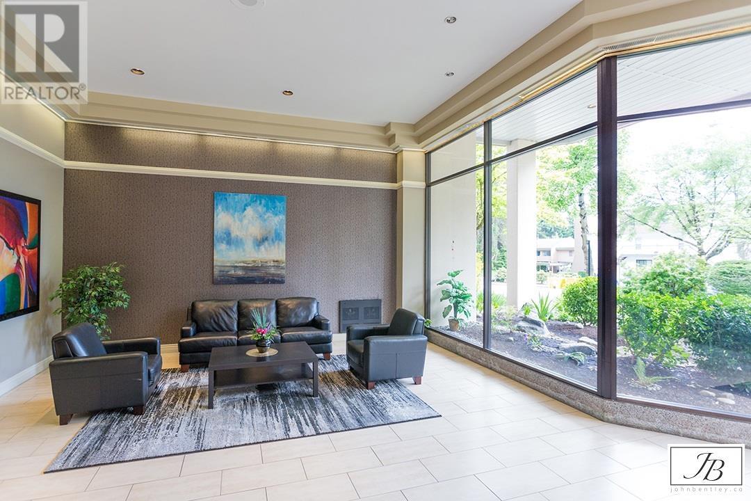 Listing Picture 2 of 15 : 902 7321 HALIFAX STREET, Burnaby / 本拿比 - 魯藝地產 Yvonne Lu Group - MLS Medallion Club Member