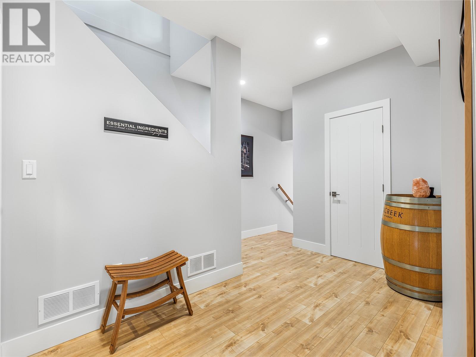 4204 14 Avenue, Vernon, British Columbia  V1T 7Z7 - Photo 12 - 10336679