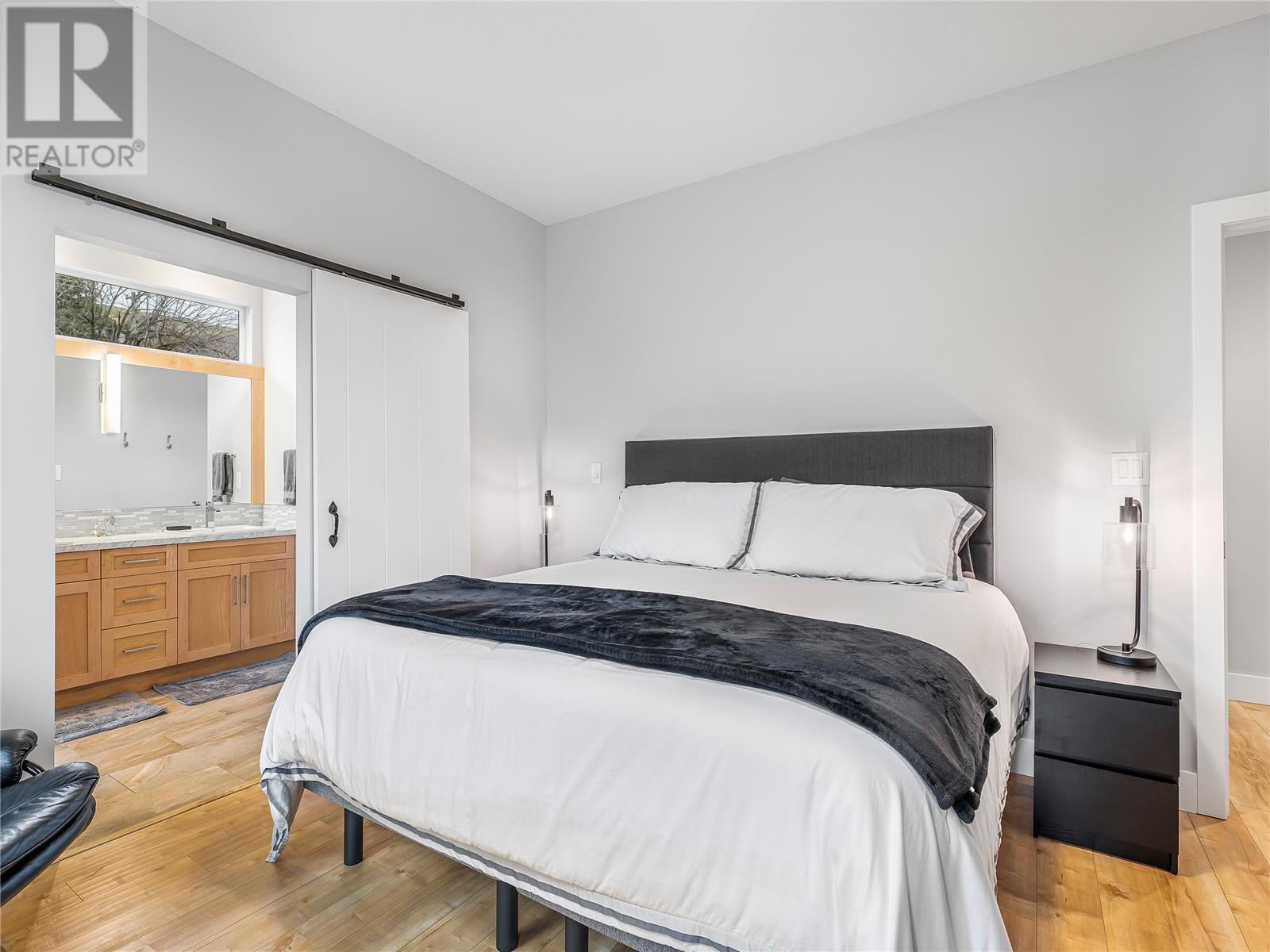 4204 14 Avenue, Vernon, British Columbia  V1T 7Z7 - Photo 17 - 10336679