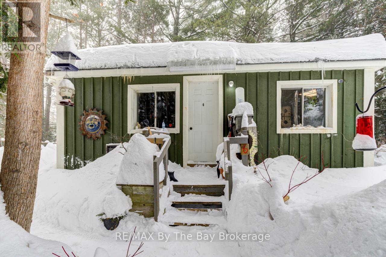 707 River Road E, Wasaga Beach, Ontario  L9Z 1M5 - Photo 13 - S11998127