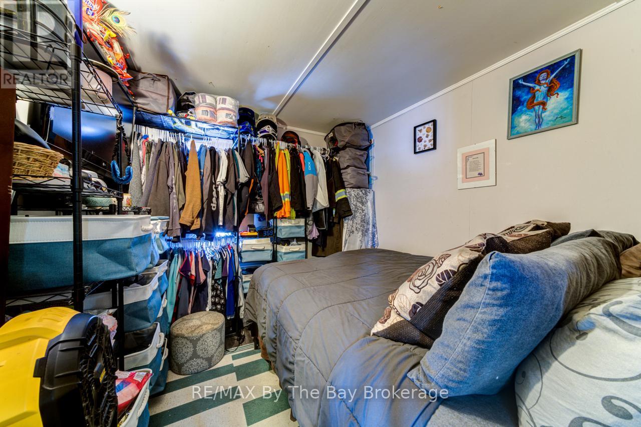 707 River Road E, Wasaga Beach, Ontario  L9Z 1M5 - Photo 19 - S11998127