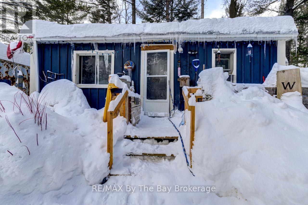 707 River Road E, Wasaga Beach, Ontario  L9Z 1M5 - Photo 9 - S11998127