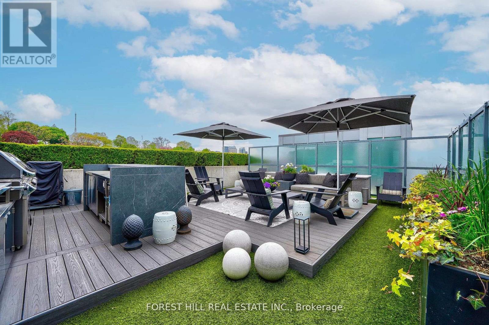 Property at 706 - 377 MADISON AVENUE image 1