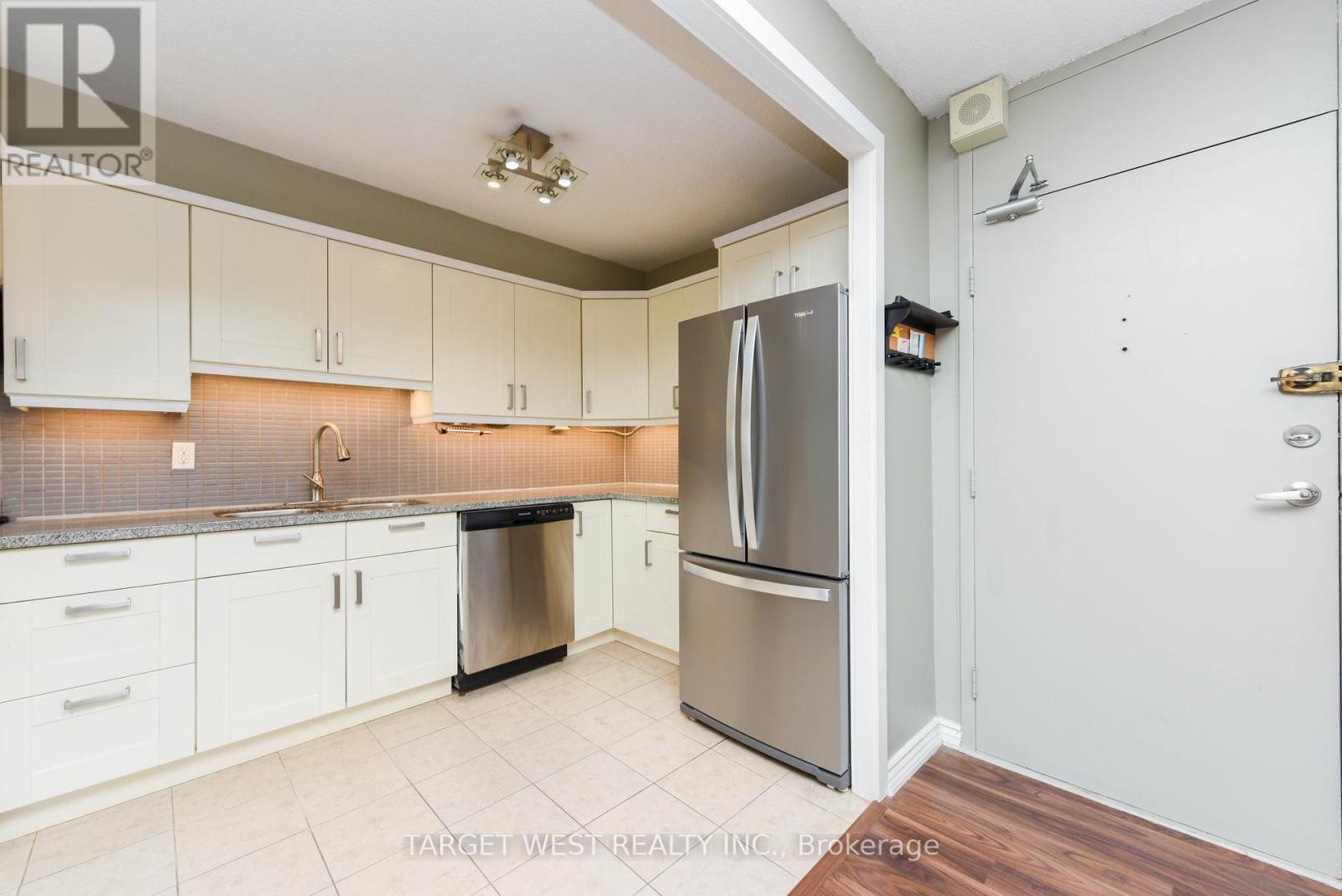 Property at 1304 - 240 SCARLETT ROAD image 2