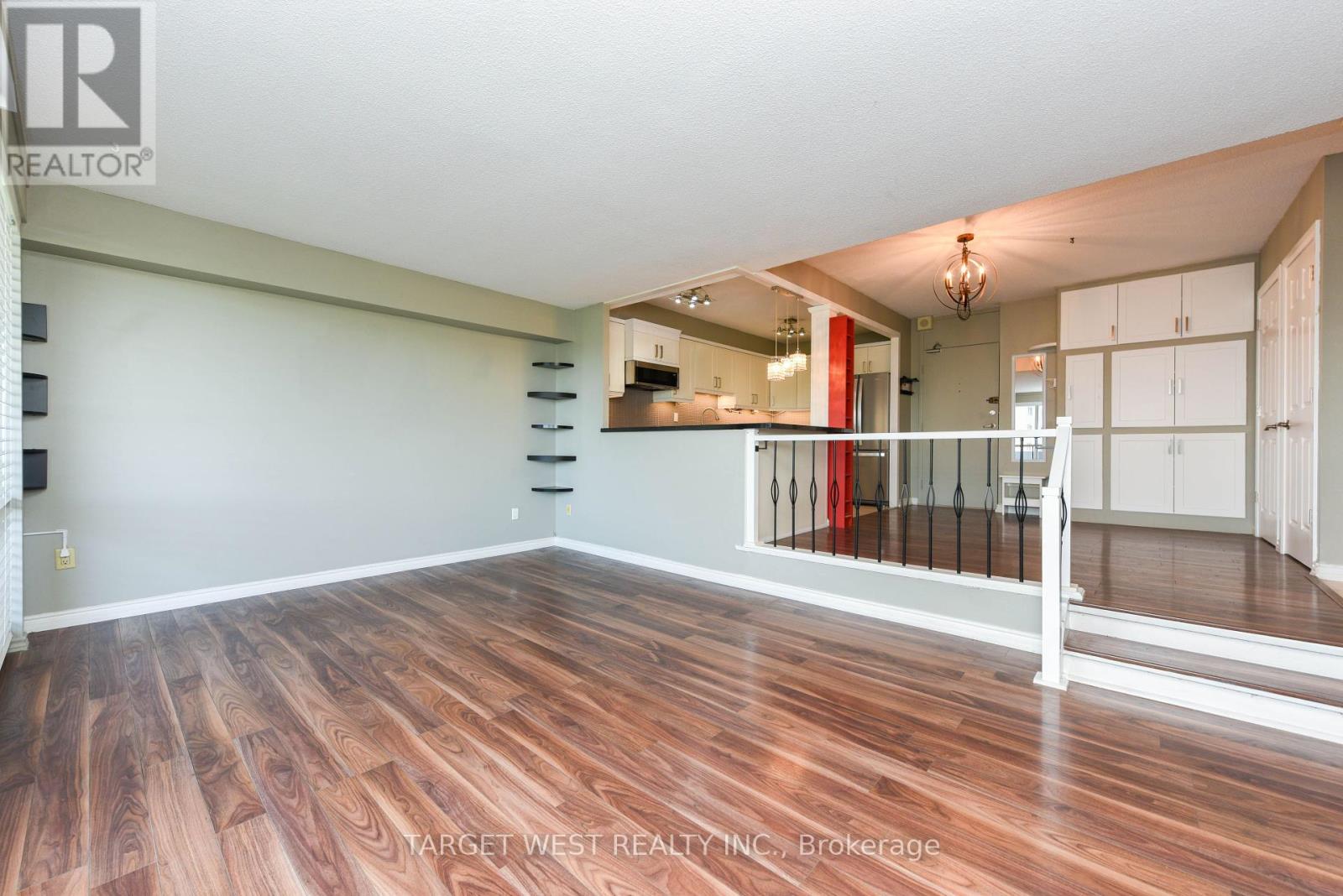 Property at 1304 - 240 SCARLETT ROAD image 5
