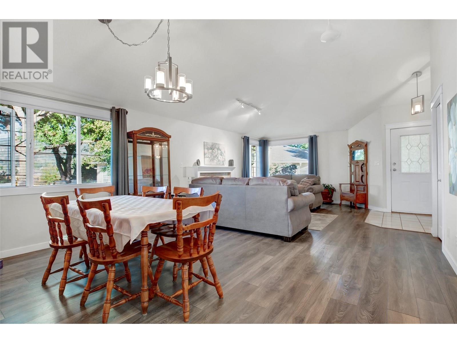 Property at 1400 14 Avenue Unit# 73 image 5