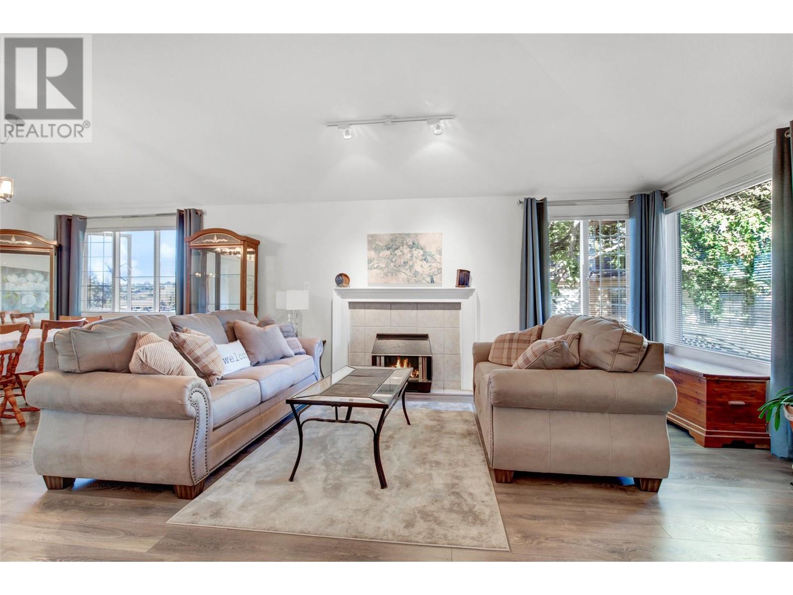 Property at 1400 14 Avenue Unit# 73 image 2