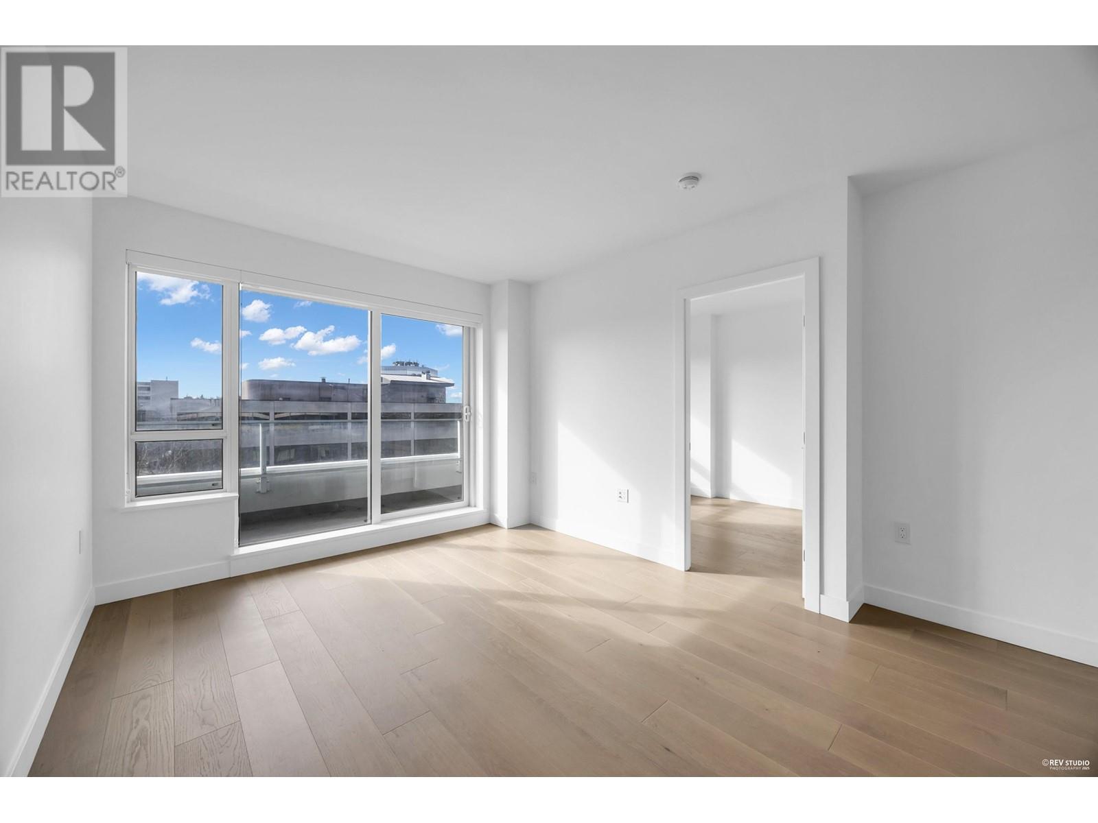Listing Picture 11 of 34 : 509 5788 GILBERT ROAD, Richmond / 烈治文 - 魯藝地產 Yvonne Lu Group - MLS Medallion Club Member