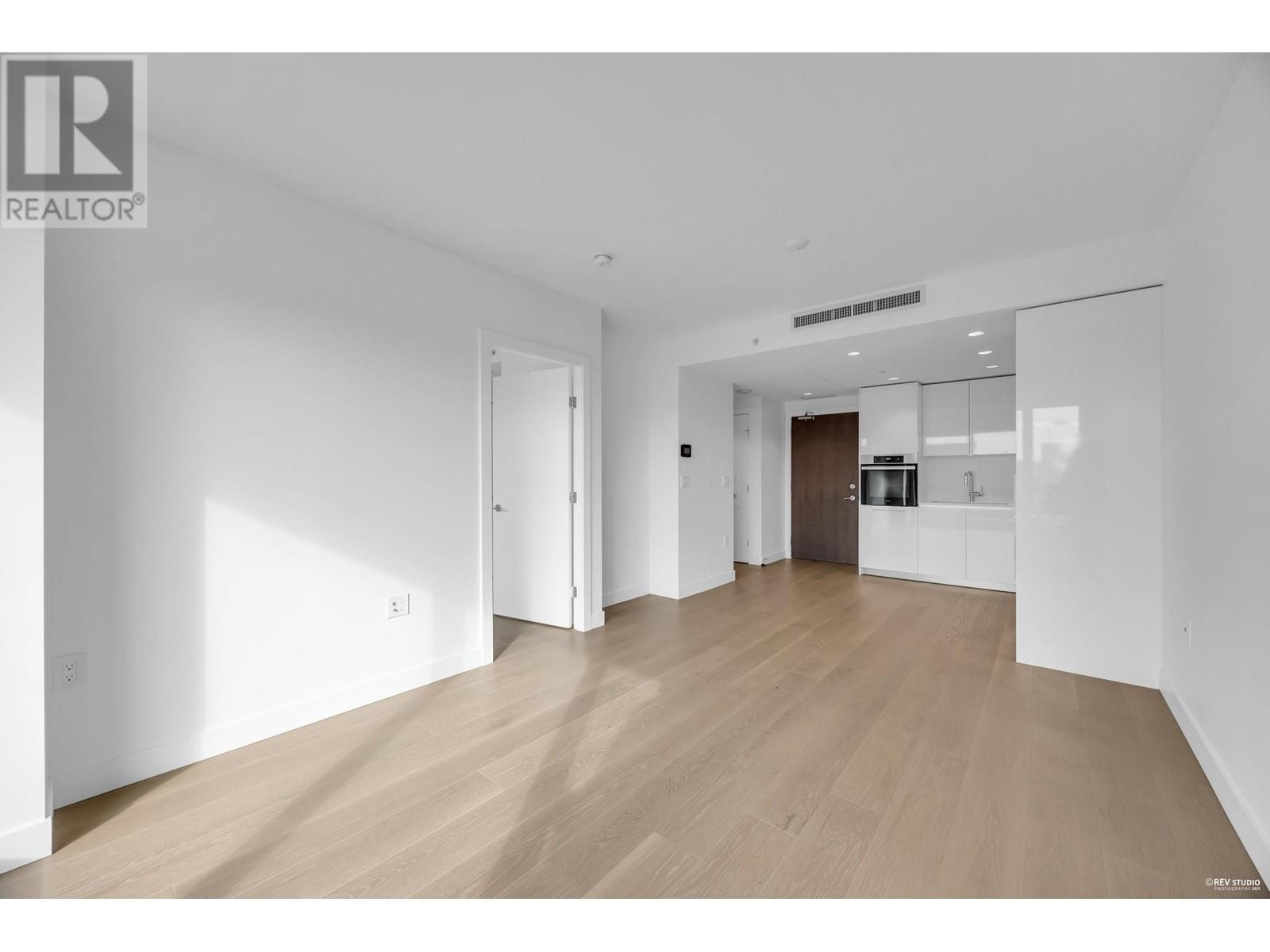 Listing Picture 14 of 34 : 509 5788 GILBERT ROAD, Richmond / 烈治文 - 魯藝地產 Yvonne Lu Group - MLS Medallion Club Member