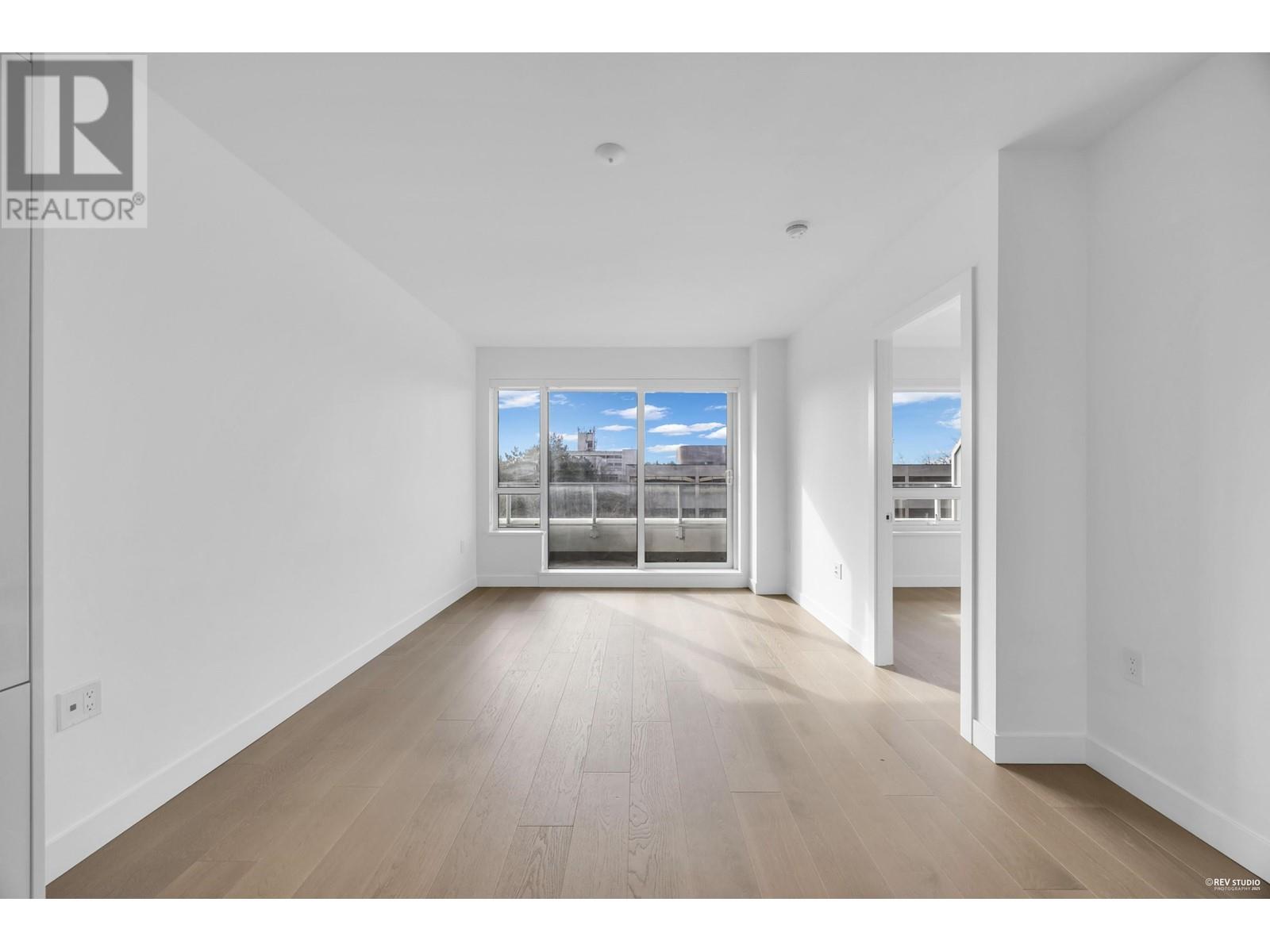 Listing Picture 16 of 34 : 509 5788 GILBERT ROAD, Richmond / 烈治文 - 魯藝地產 Yvonne Lu Group - MLS Medallion Club Member