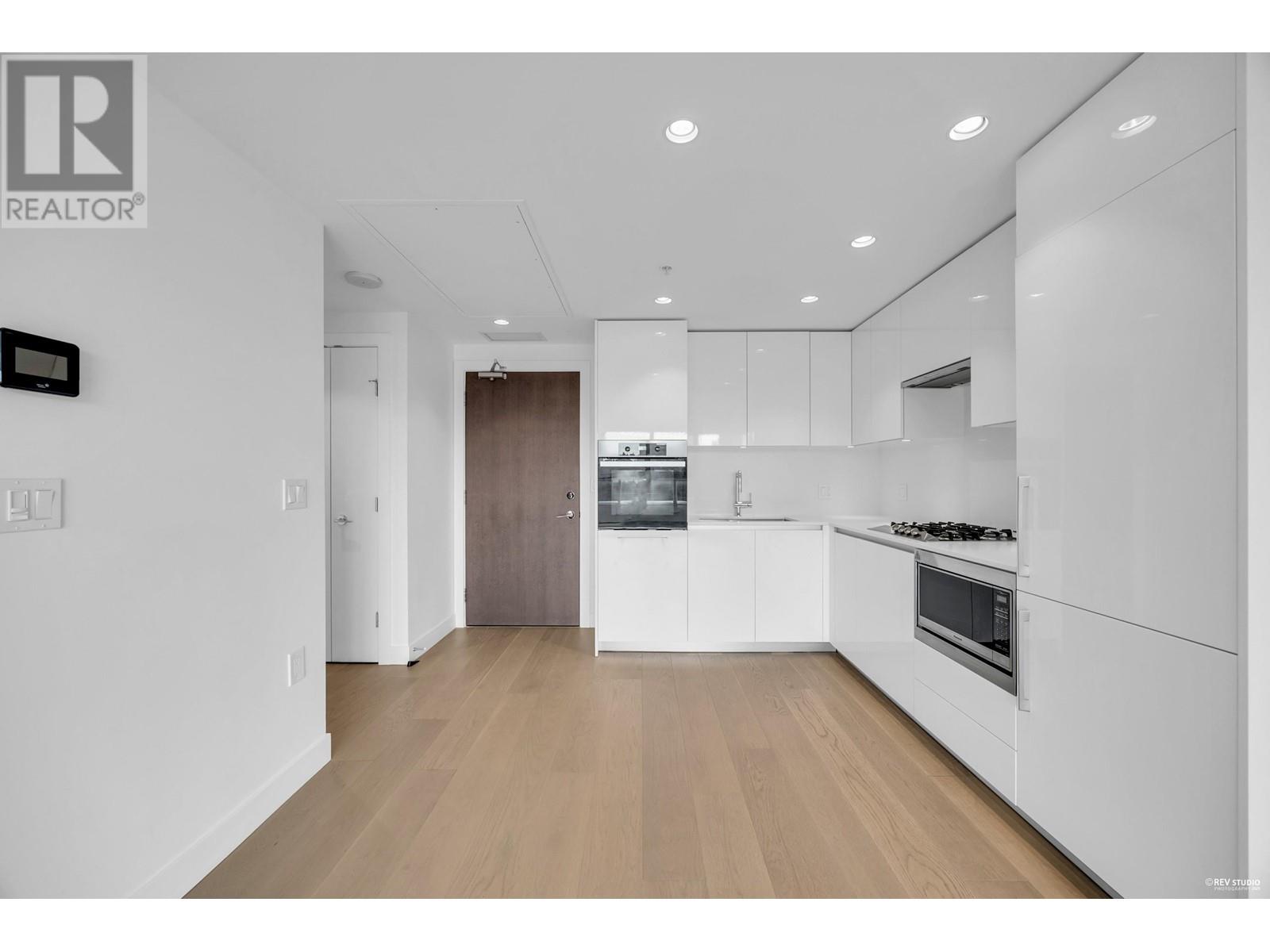 Listing Picture 9 of 34 : 509 5788 GILBERT ROAD, Richmond / 烈治文 - 魯藝地產 Yvonne Lu Group - MLS Medallion Club Member