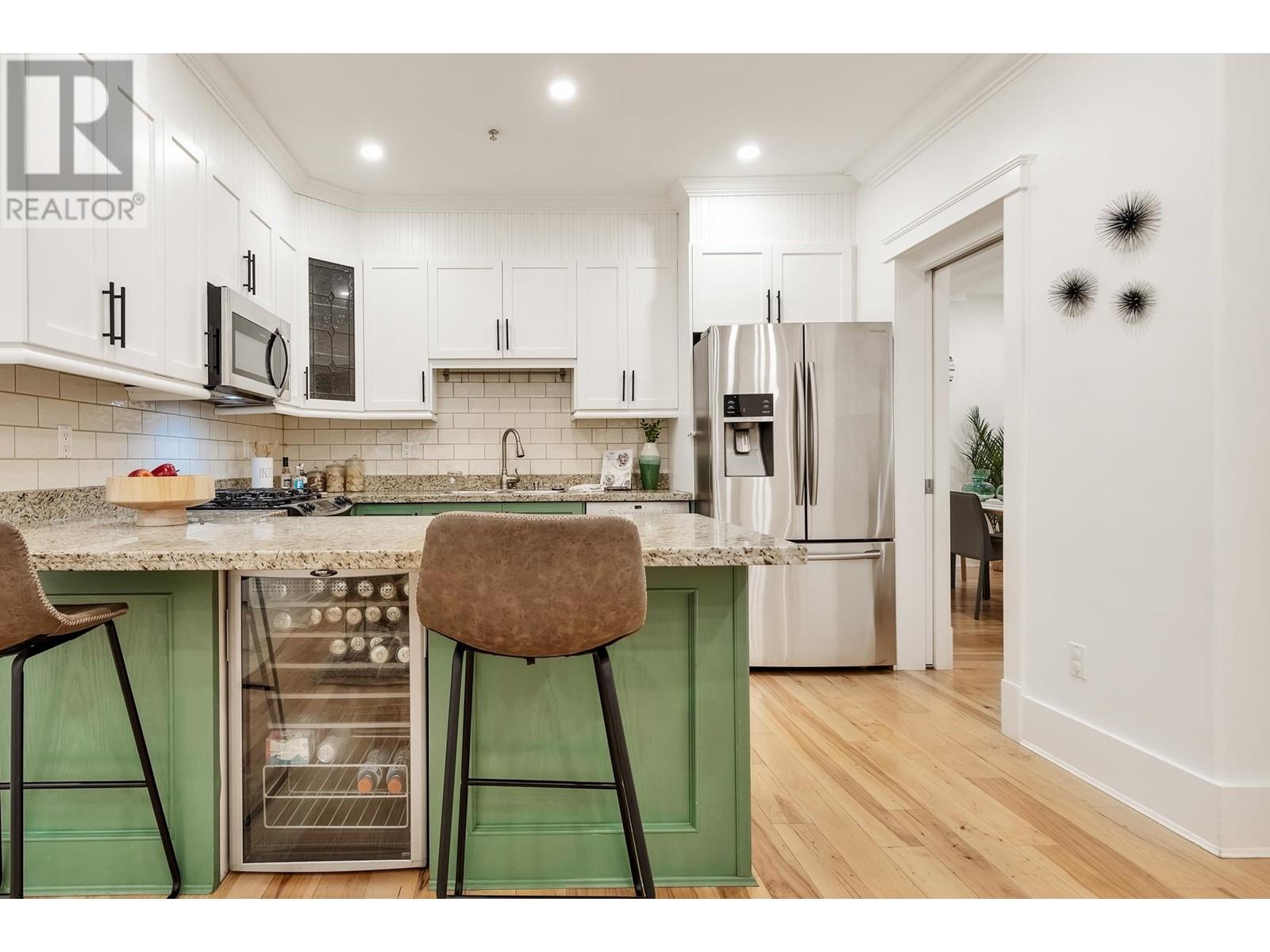 2918 Columbia Street, Vancouver, British Columbia  V5Y 3V8 - Photo 7 - R2972692