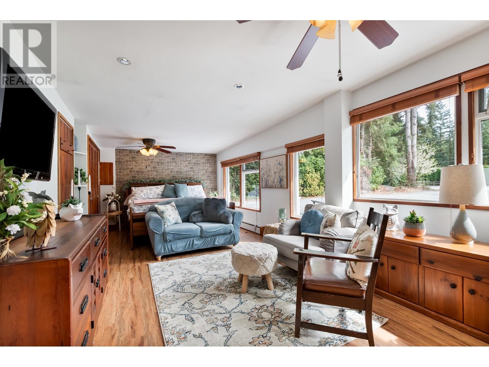 22615 132 Avenue, Maple Ridge, British Columbia  V4R 2R2 - Photo 14 - R2972652