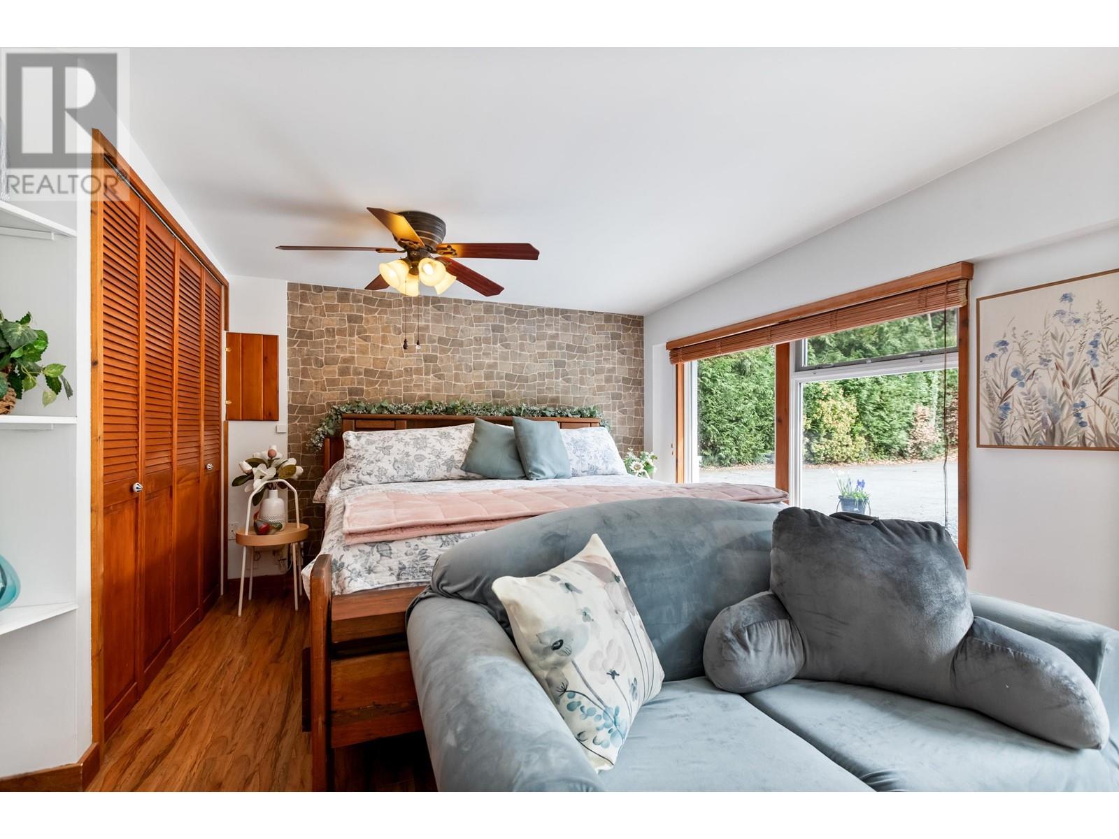 22615 132 Avenue, Maple Ridge, British Columbia  V4R 2R2 - Photo 15 - R2972652