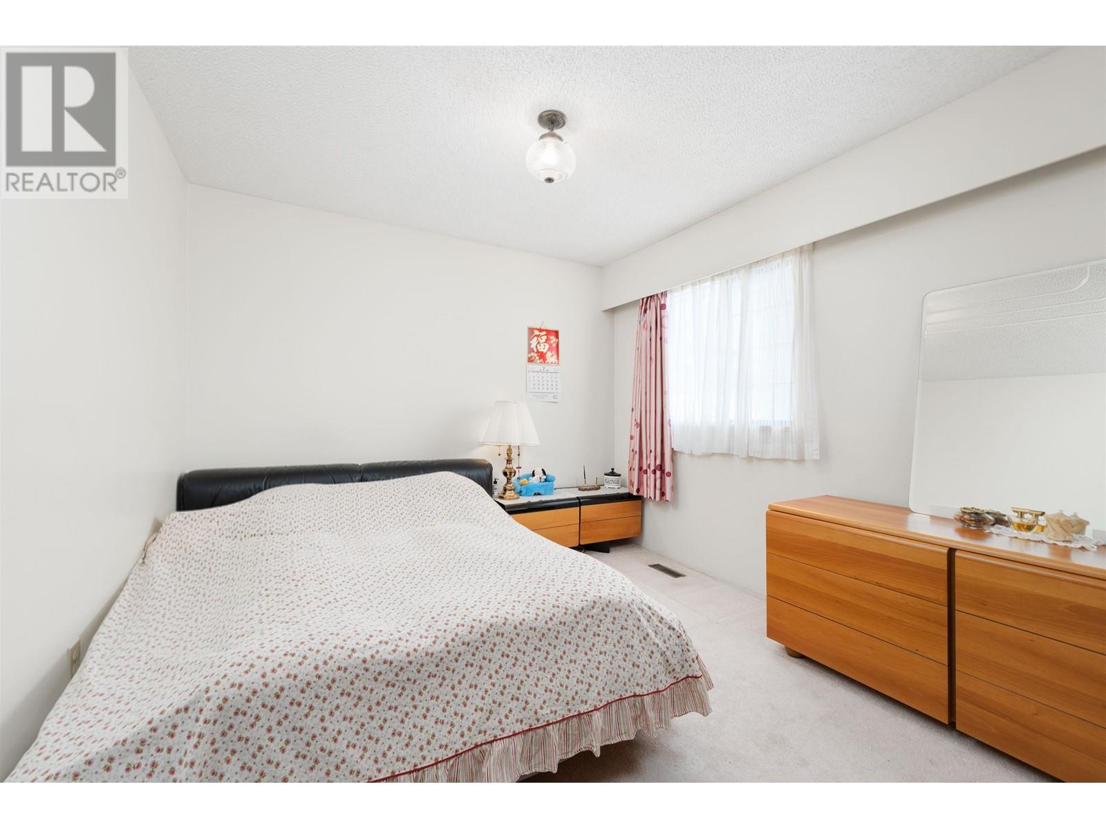 Listing Picture 11 of 16 : 9637 FRANCIS ROAD, Richmond / 烈治文 - 魯藝地產 Yvonne Lu Group - MLS Medallion Club Member