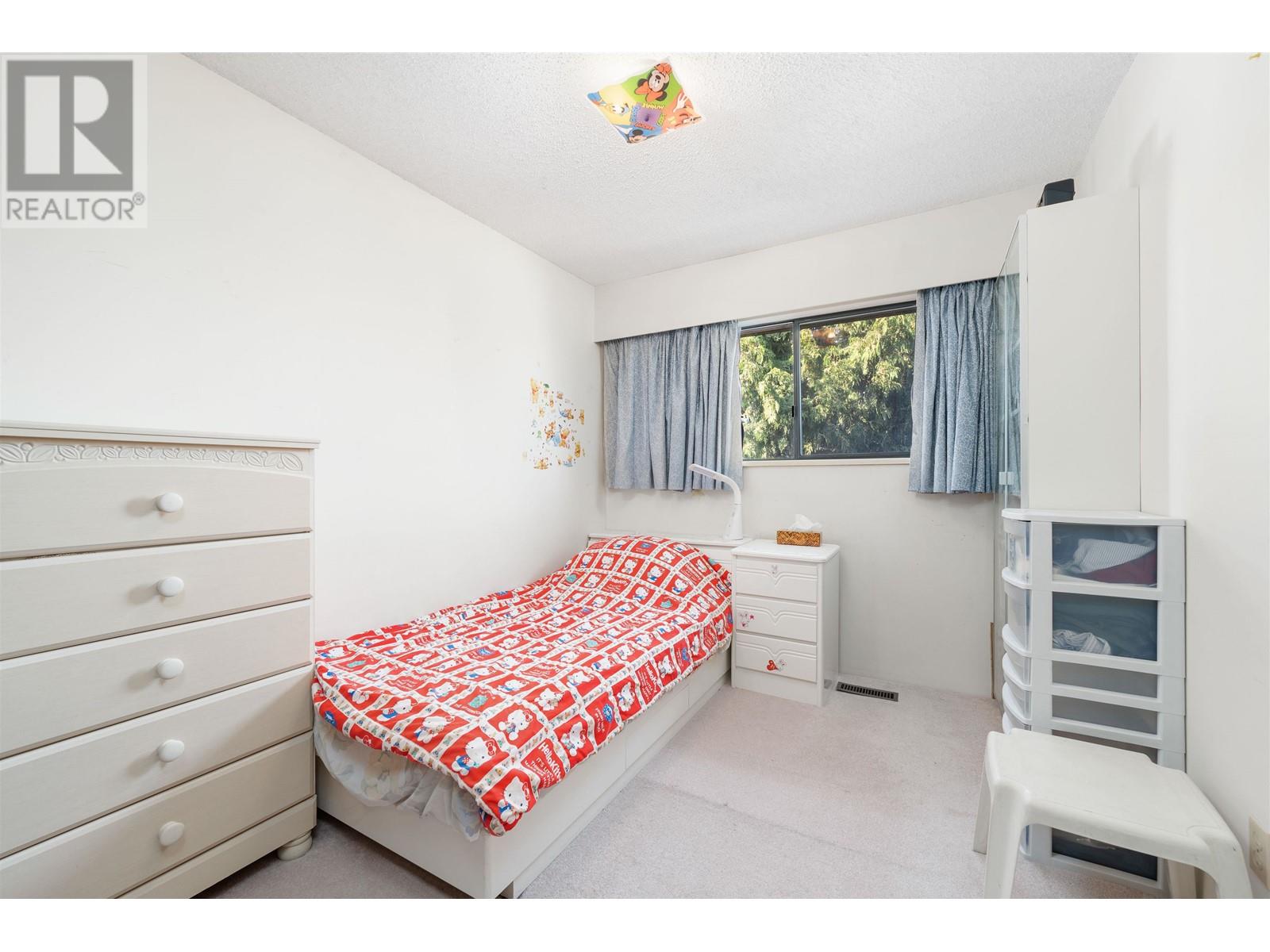 Listing Picture 12 of 16 : 9637 FRANCIS ROAD, Richmond / 烈治文 - 魯藝地產 Yvonne Lu Group - MLS Medallion Club Member