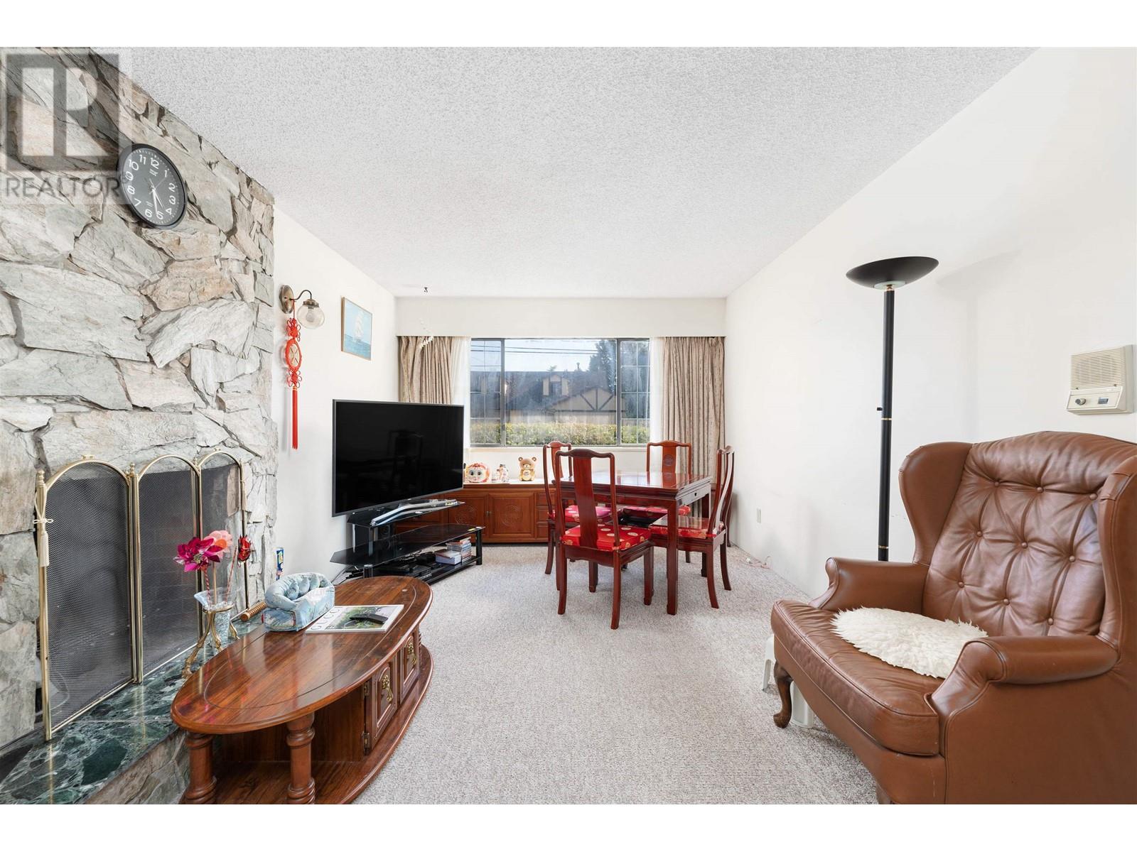 Listing Picture 5 of 16 : 9637 FRANCIS ROAD, Richmond / 烈治文 - 魯藝地產 Yvonne Lu Group - MLS Medallion Club Member