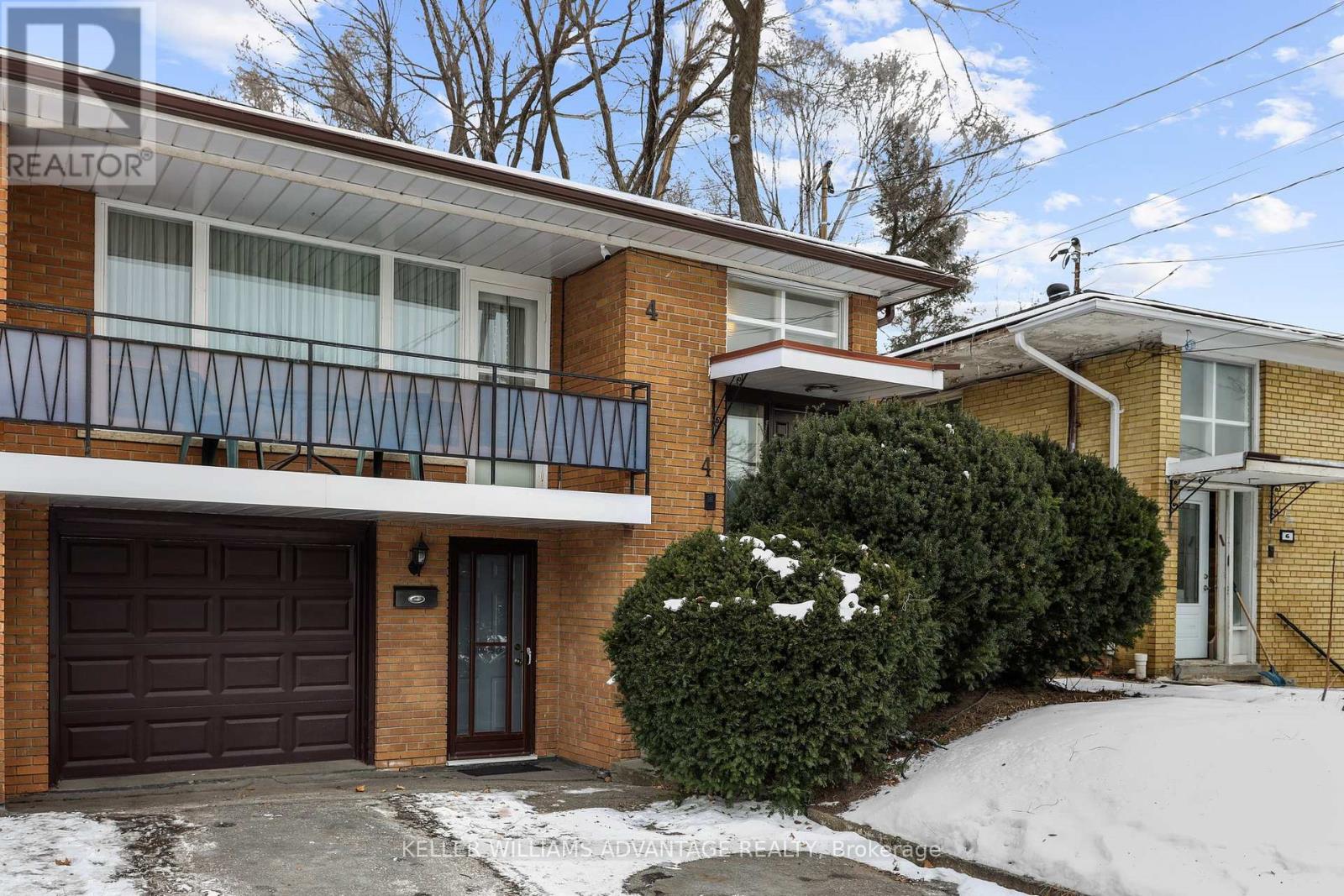 4 CARSCADDEN DRIVE, Toronto, Ontario