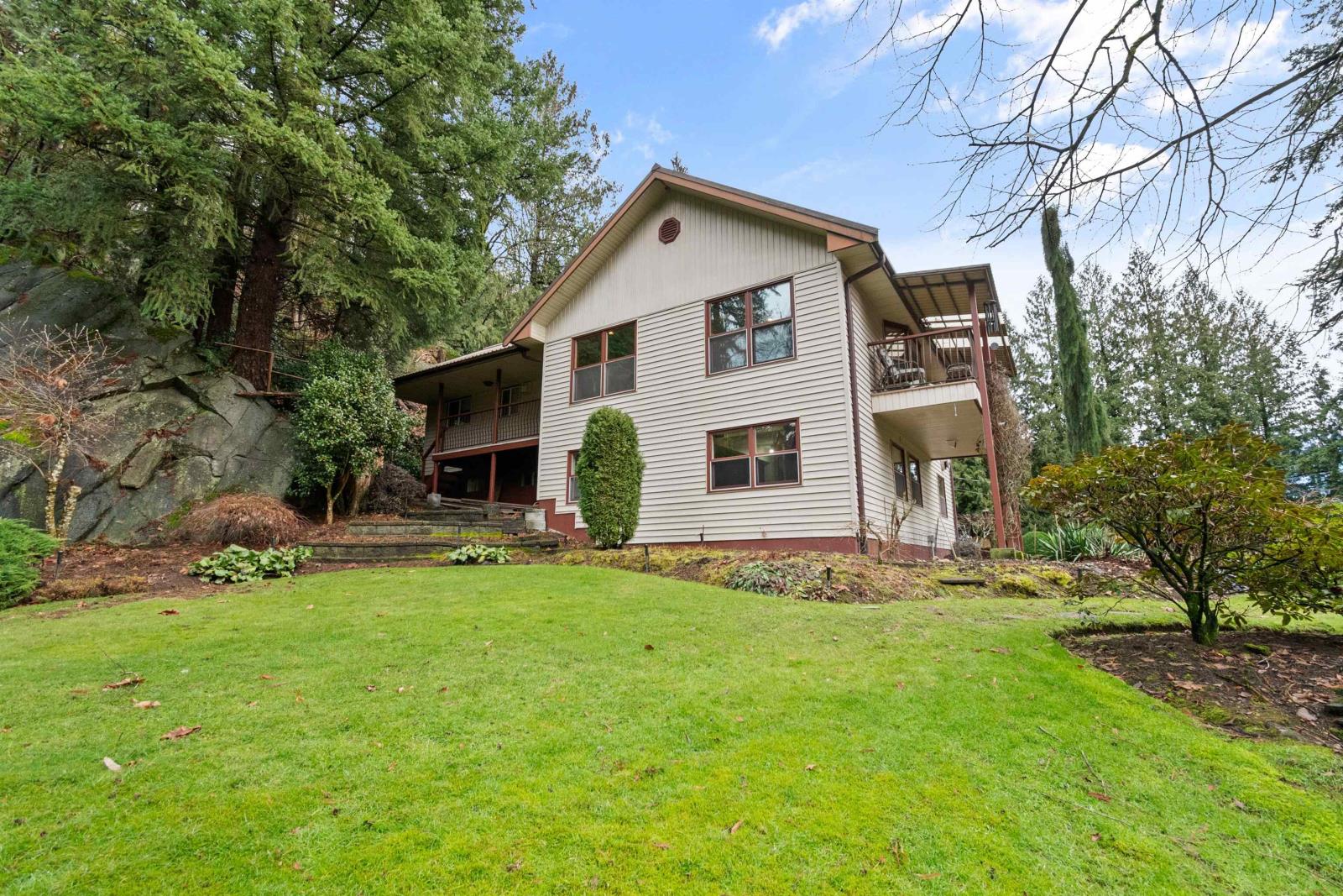 3048 Hot Springs Road, Agassiz, Agassiz, British Columbia  V0M 1A3 - Photo 4 - R2971327