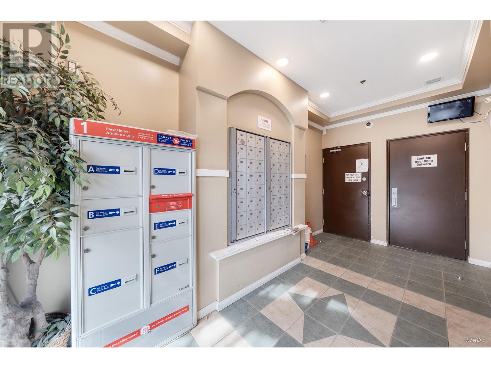 211 1503 W 66th Avenue, Vancouver, British Columbia  V6P 2R8 - Photo 3 - R2972697