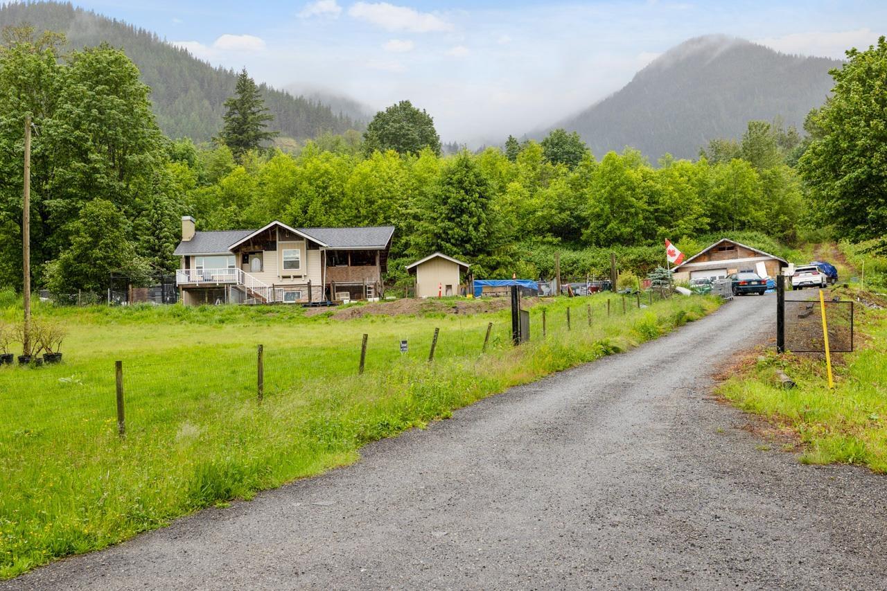 Property at 42095 HUSBAND ROAD image 2