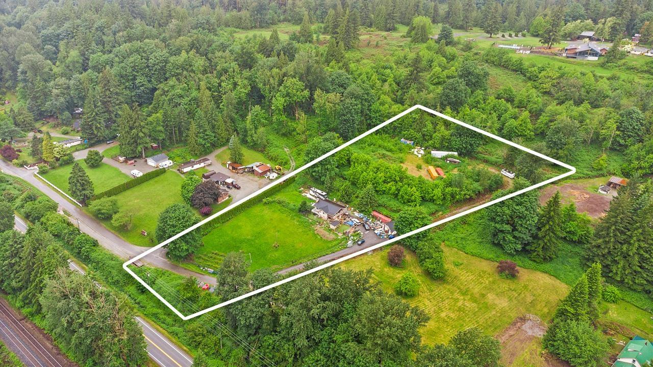 Property at 42095 HUSBAND ROAD image 1