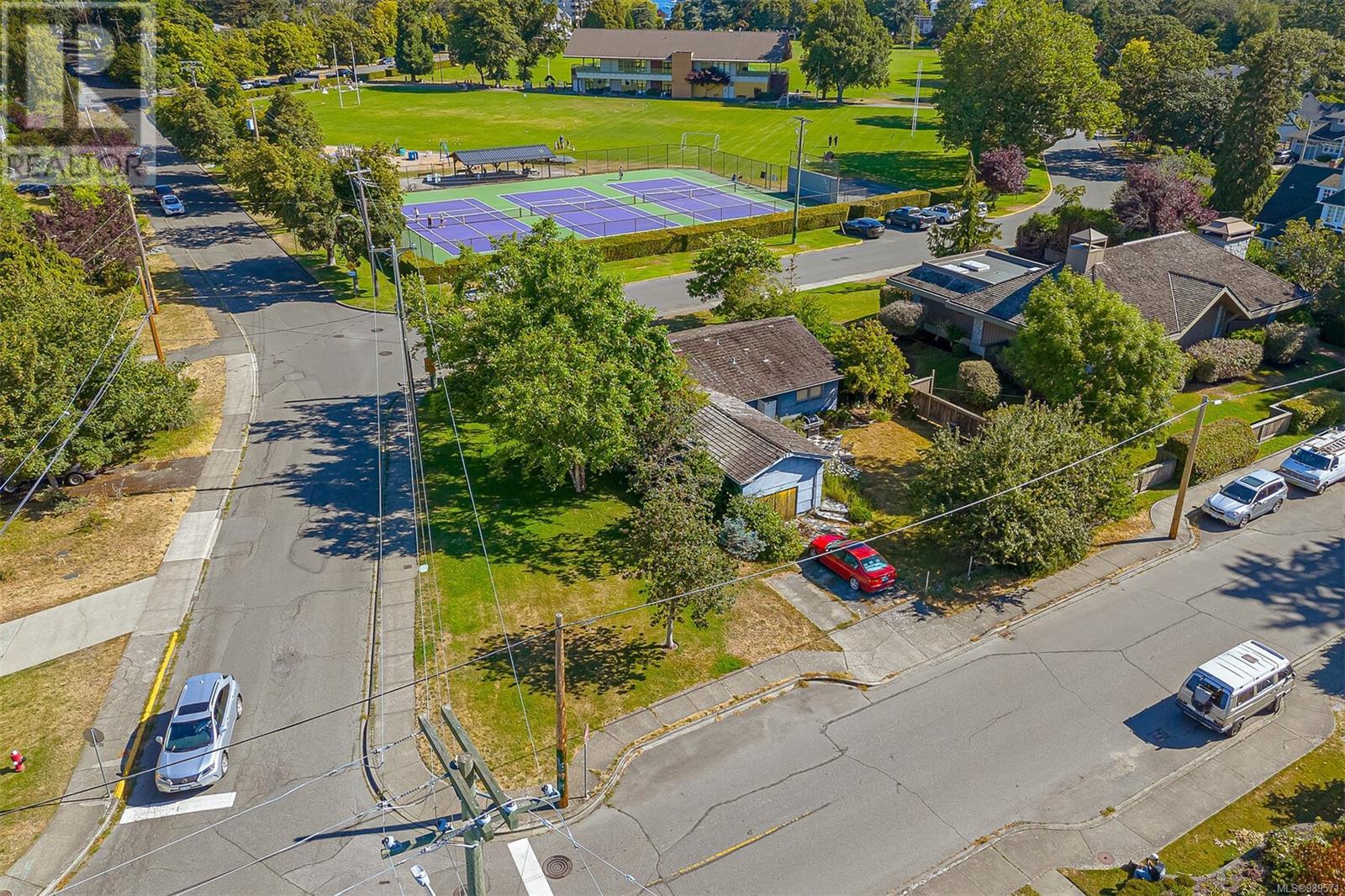 Property at 2409 Currie Rd image 1
