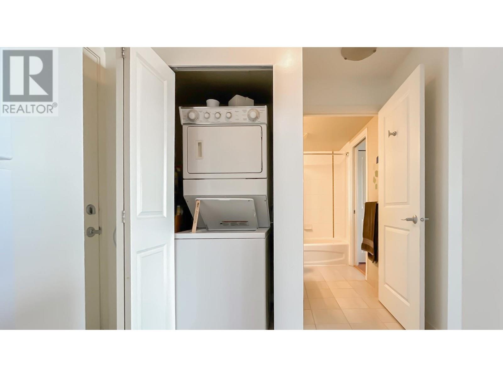 Listing Picture 18 of 26 : 606 5380 OBEN STREET, Vancouver / 溫哥華 - 魯藝地產 Yvonne Lu Group - MLS Medallion Club Member